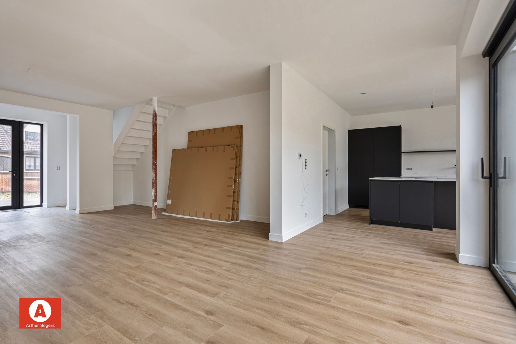 Half-open vernieuwbouwwoning in centrum Buggenhout foto 6