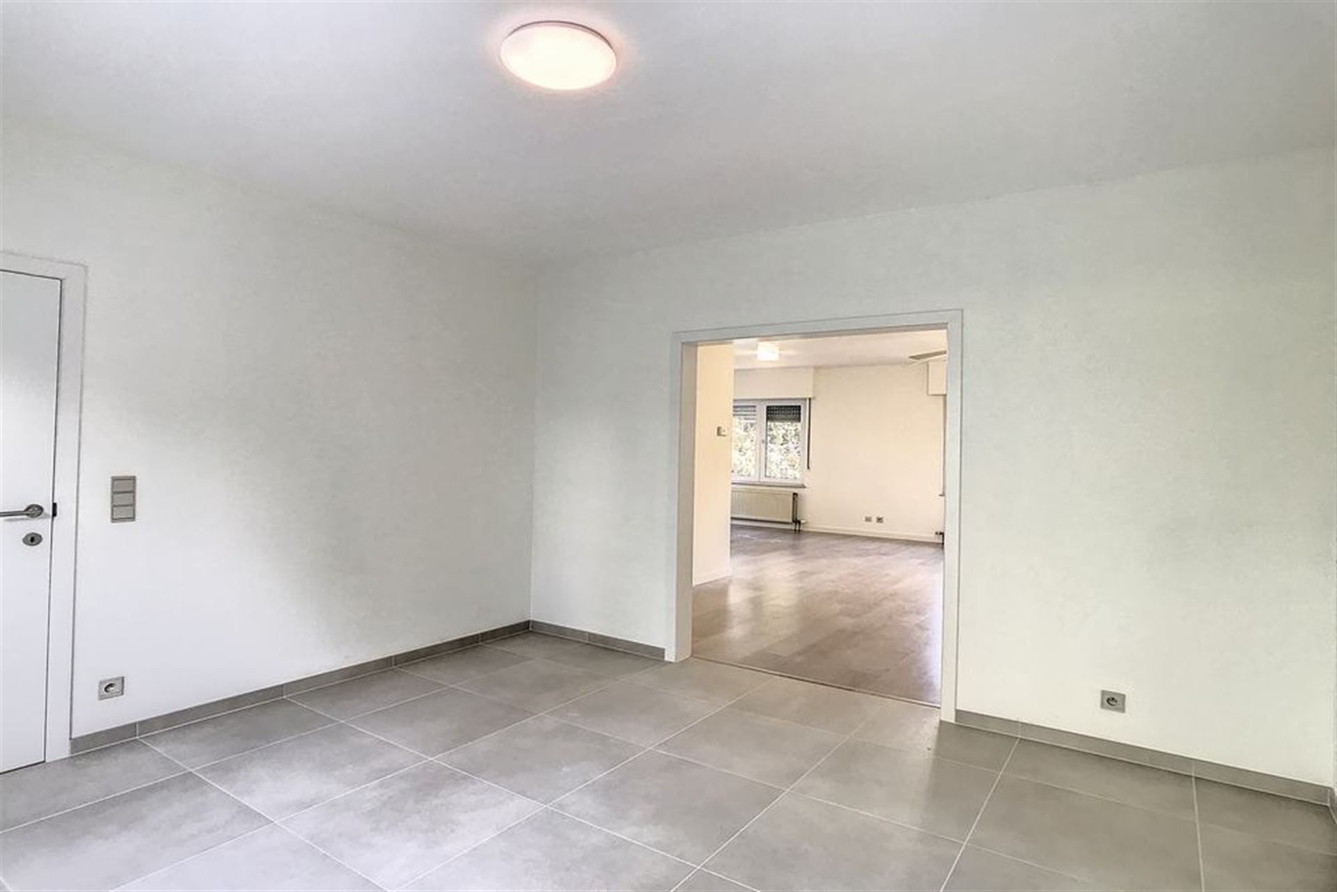Koppelvilla in rustige straat vlakbij het Park van Tervuren. foto 6