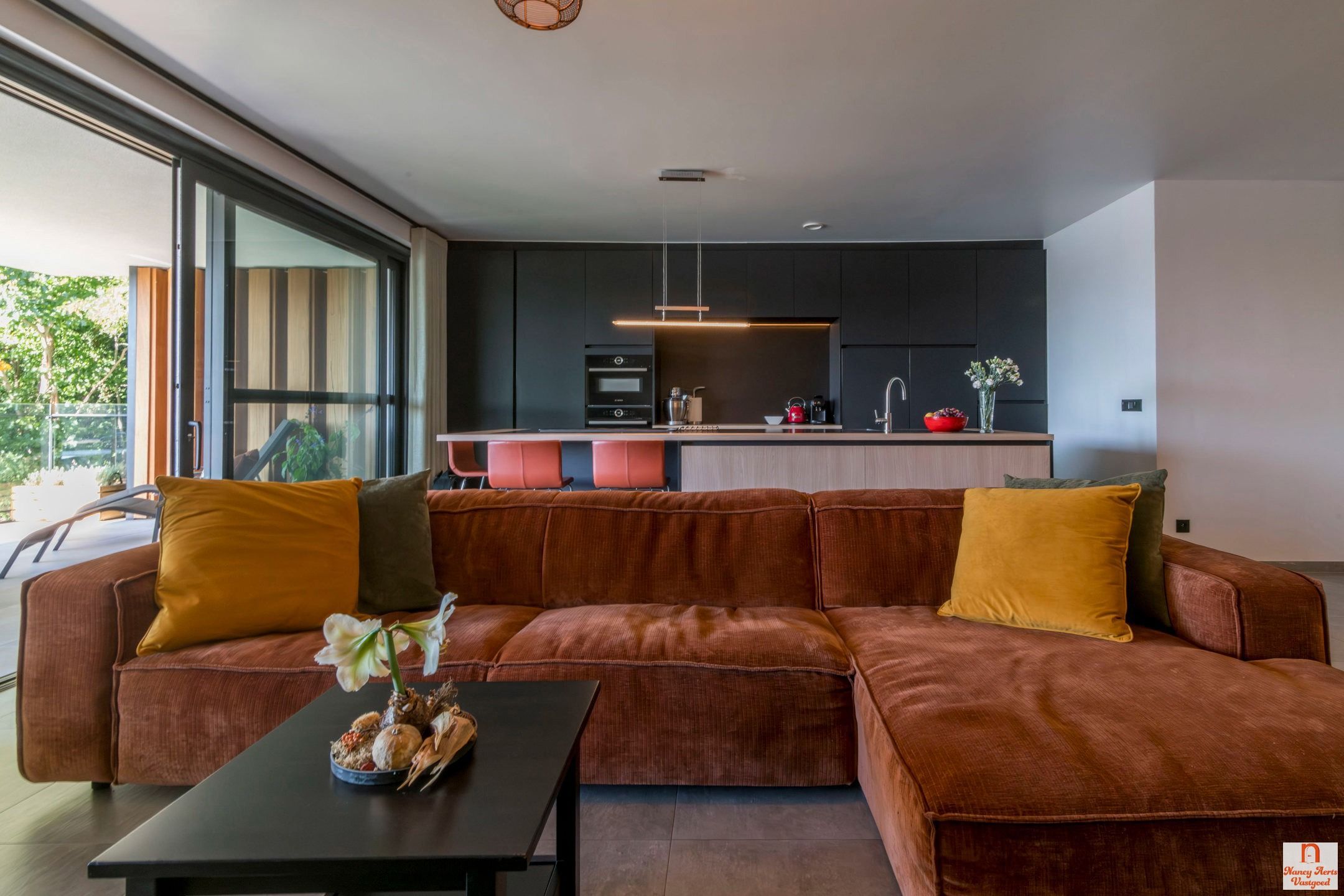 Exclusief wonen aan het water - inclusief 2 autostaanplaatsen foto 4