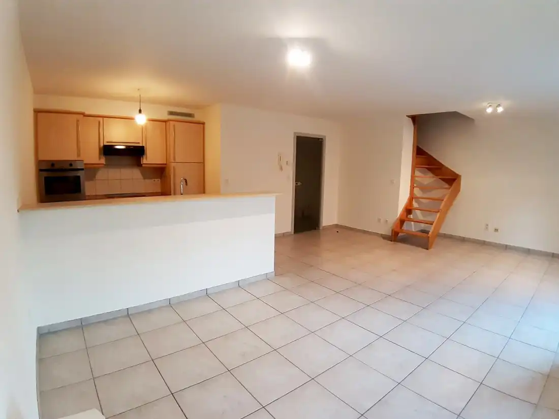 Gunstig gelegen duplex appartement te Genk foto 7