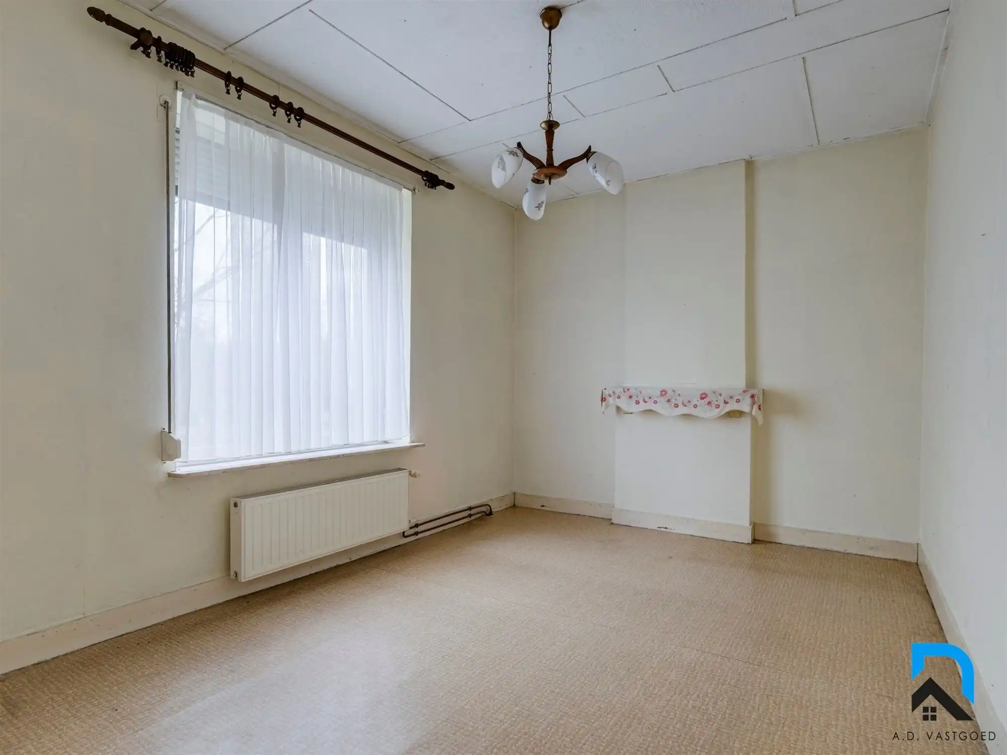 Te renoveren woning met grote tuin in Zwartberg foto 16