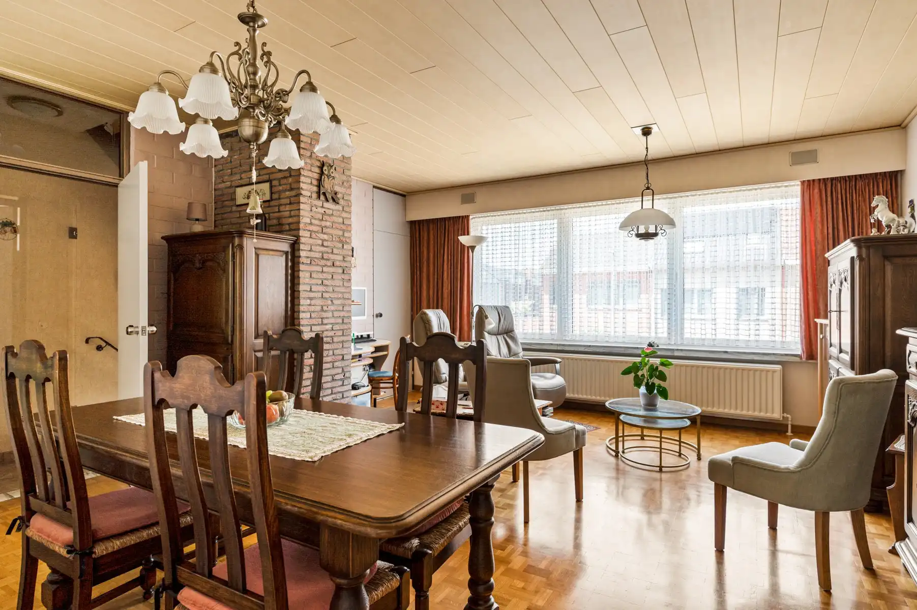Goed gelegen woning met 3 slaapkamers, zonnige tuin en inpandige garage foto 11