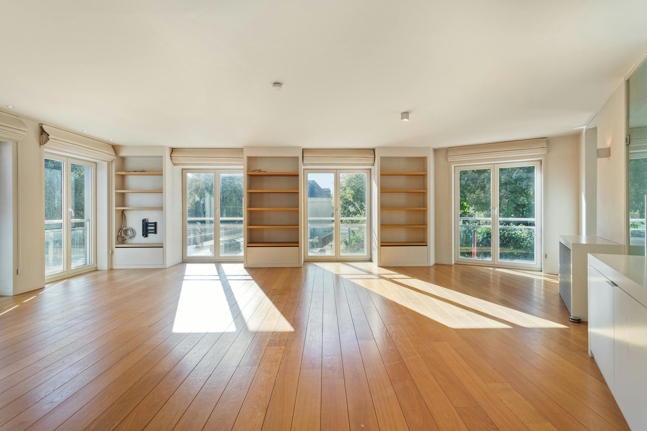 Appartement te koop (2 slpk) op toplocatie nabij het 't Zand foto {{pictureIndex}}