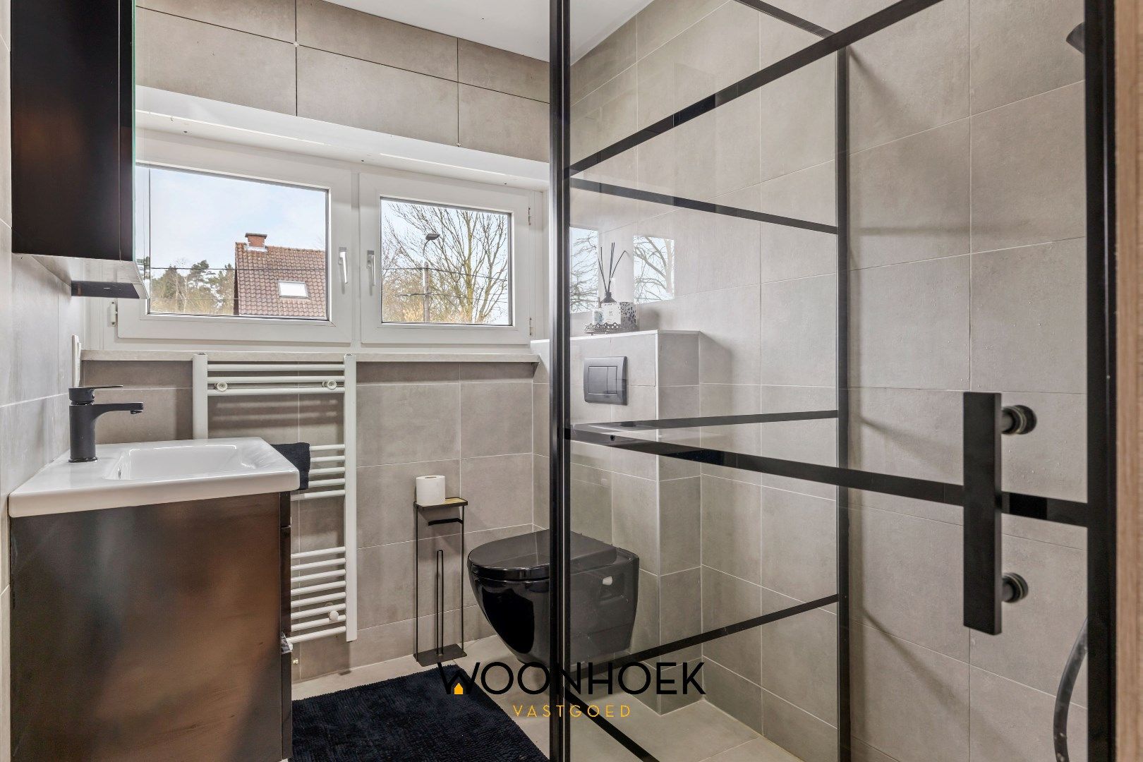 Gerenoveerde (label C) 3-slpk woning nabij het centrum van Sint-Niklaas! foto 15