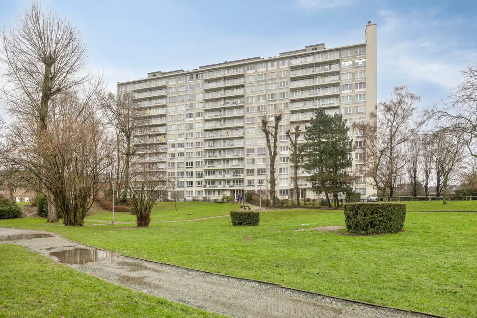 2 slaapkamer appartement met lift en privékelder foto 14