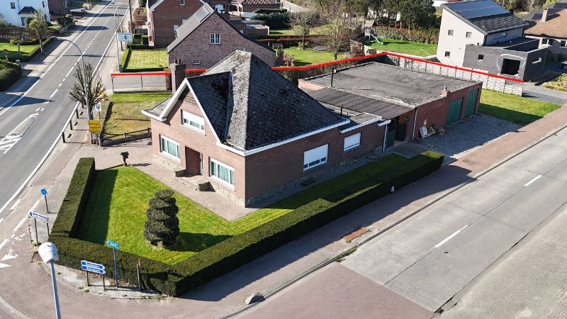 Te renoveren woning met ruim bijgebouw op 10a83ca foto 3