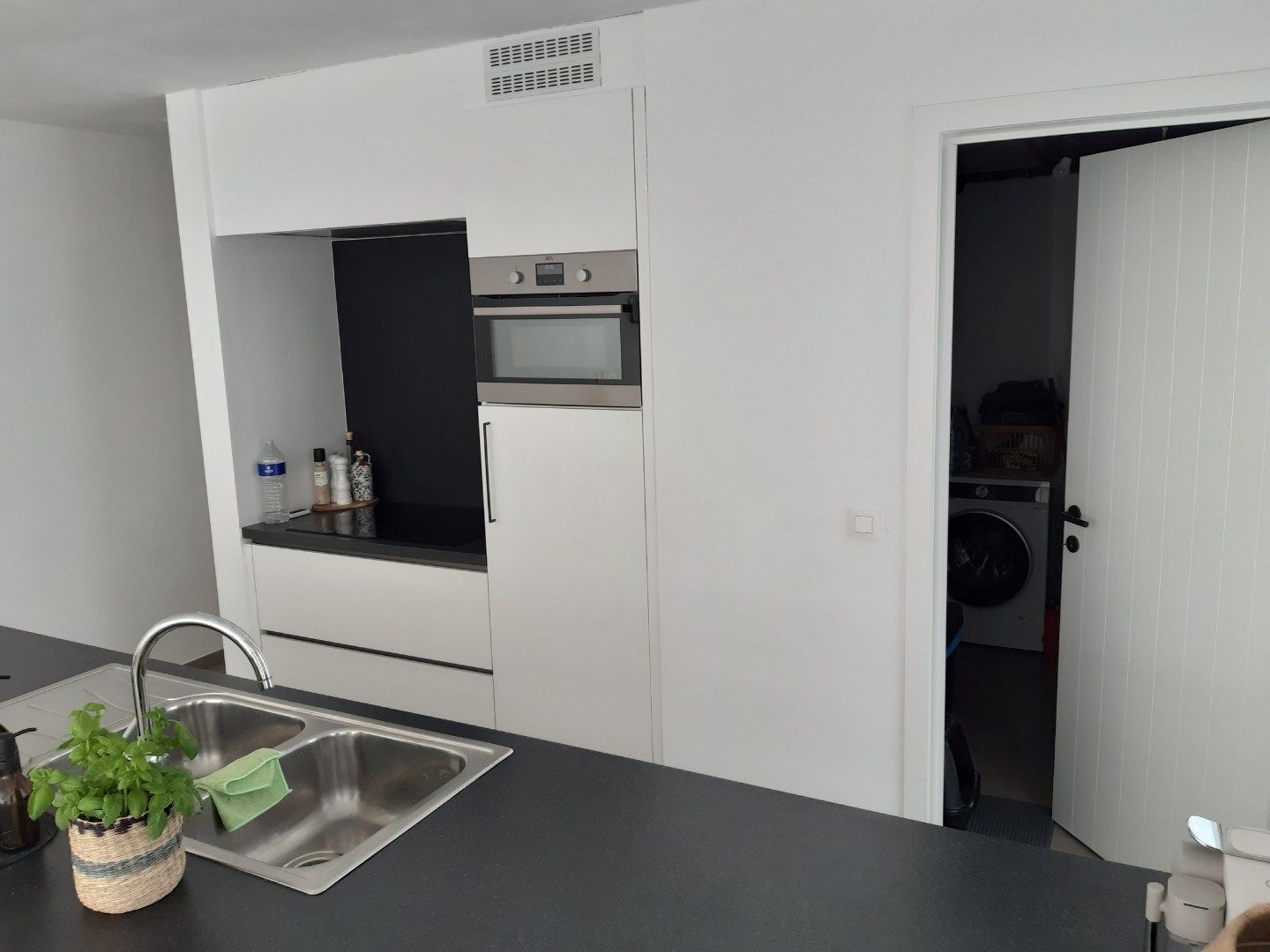 Gelijkvloers appartement met terras. foto 6