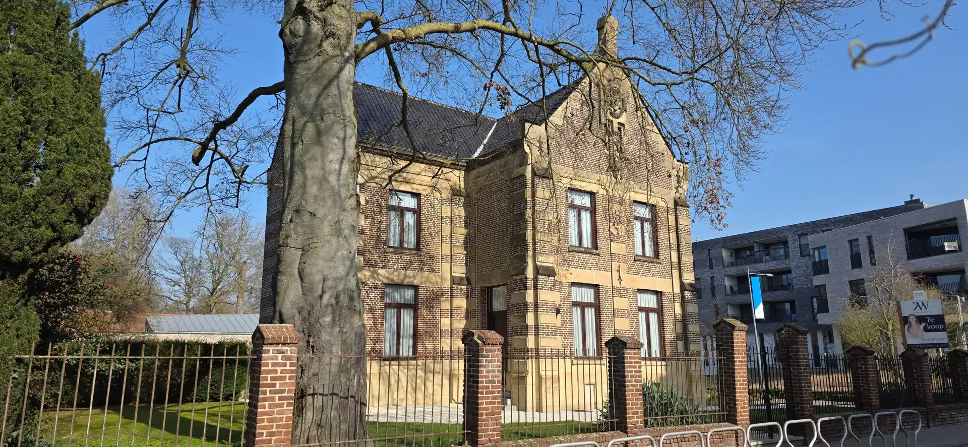 Hoofdfoto van de publicatie: Uitzonderlijk herenhuis