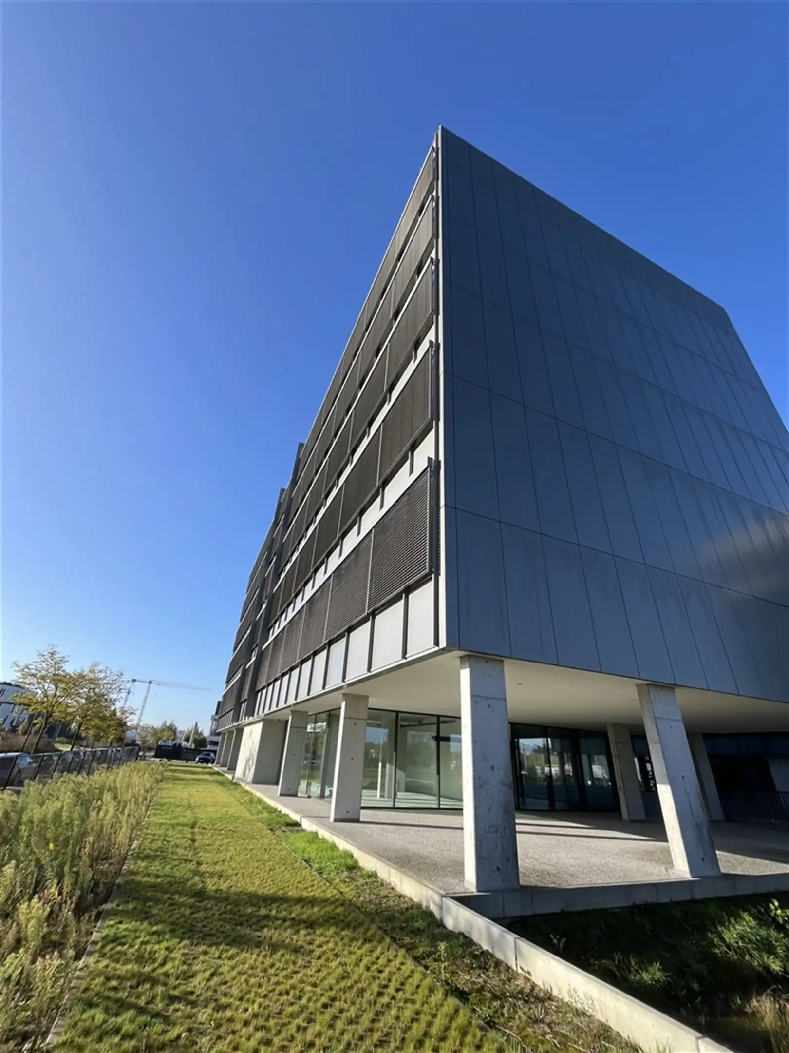 Nieuwbouw BEN kantoren met vlotte bereikbaarheid foto 8