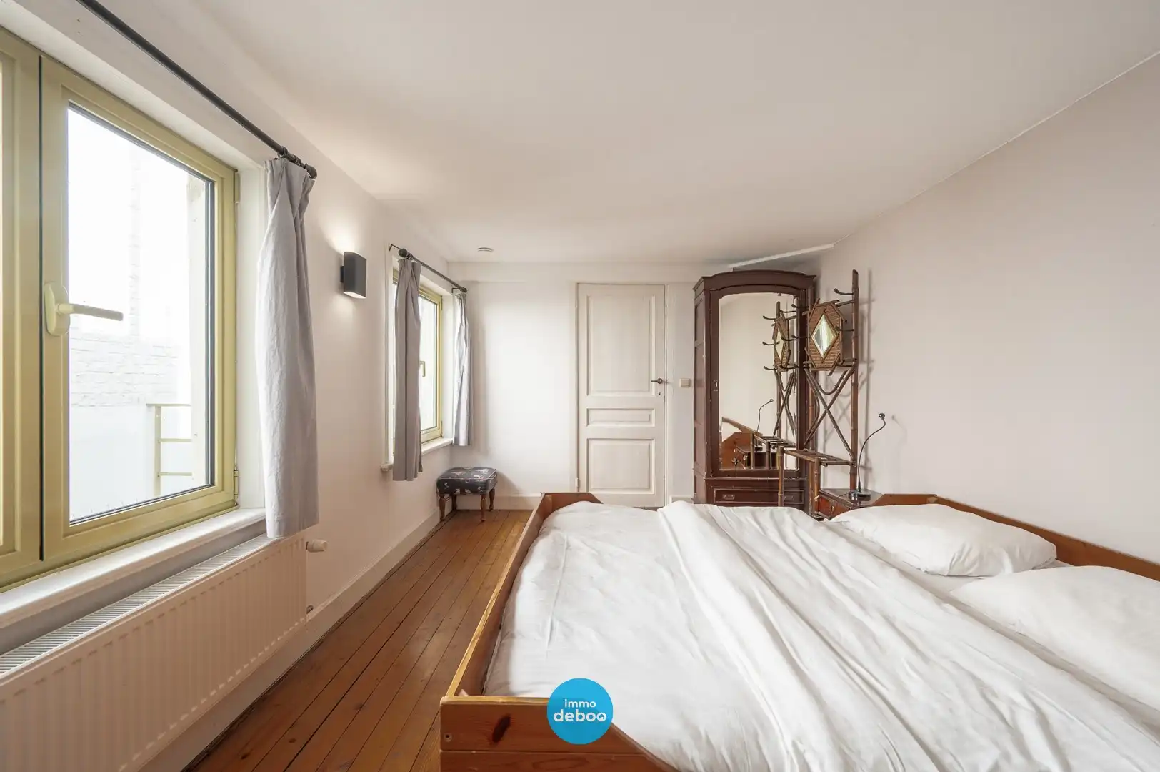 Ruime gerenoveerde duplex vakbij strand en zee foto 14