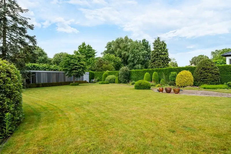 Karaktervolle villa op een perceel van 1.395 m² foto 15