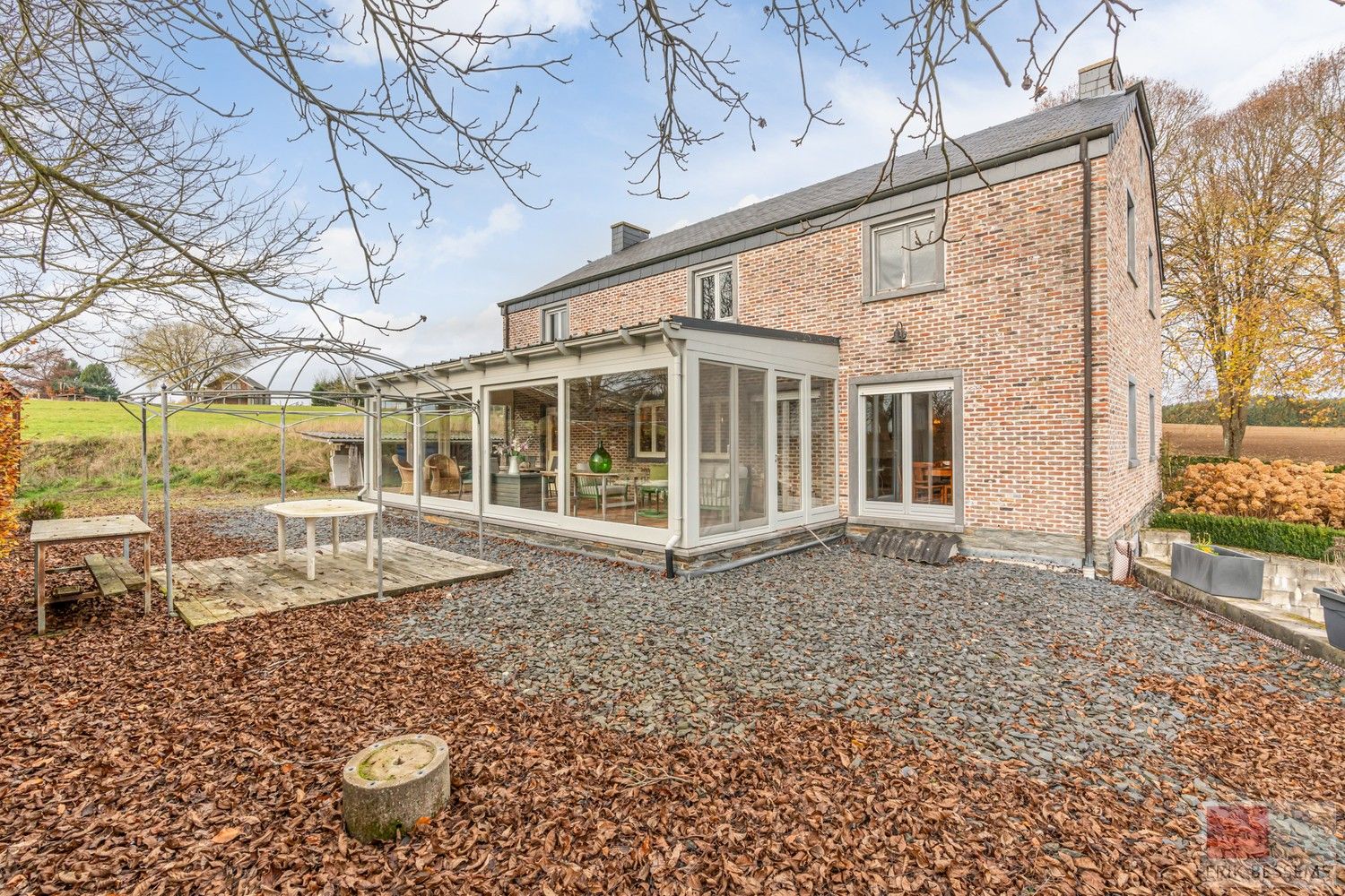 Landhuis met vrij uitzicht,  5 slaapkamers, 2 badkamers, woonkamer, eetkamer/keuken. Woonopp. 277m2 gebruiksopp. 441m2, Perceelopp. 4170m2 foto 17