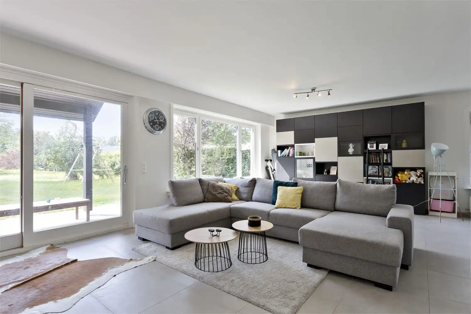 Lichtrijke villa met riante tuin foto 3