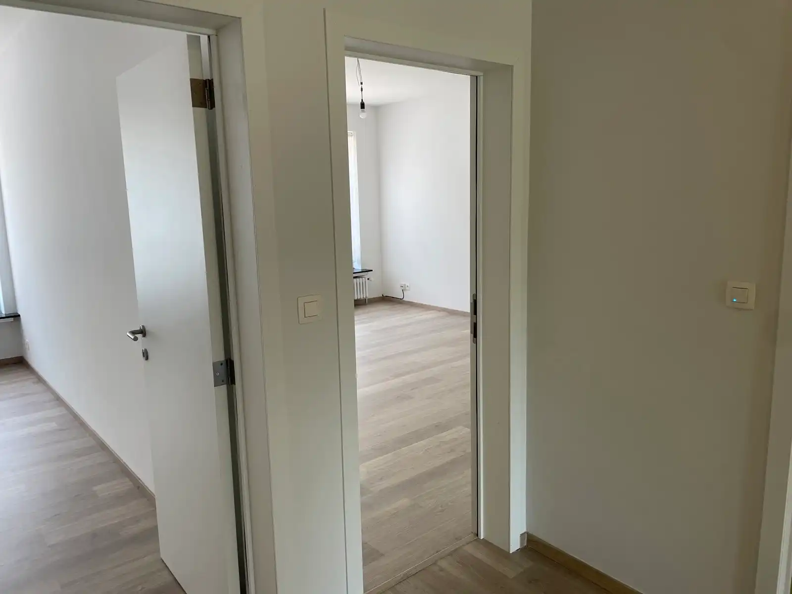 Leemans Immobiliën biedt u dit instapklare appartement te huur aan in Asse foto 2