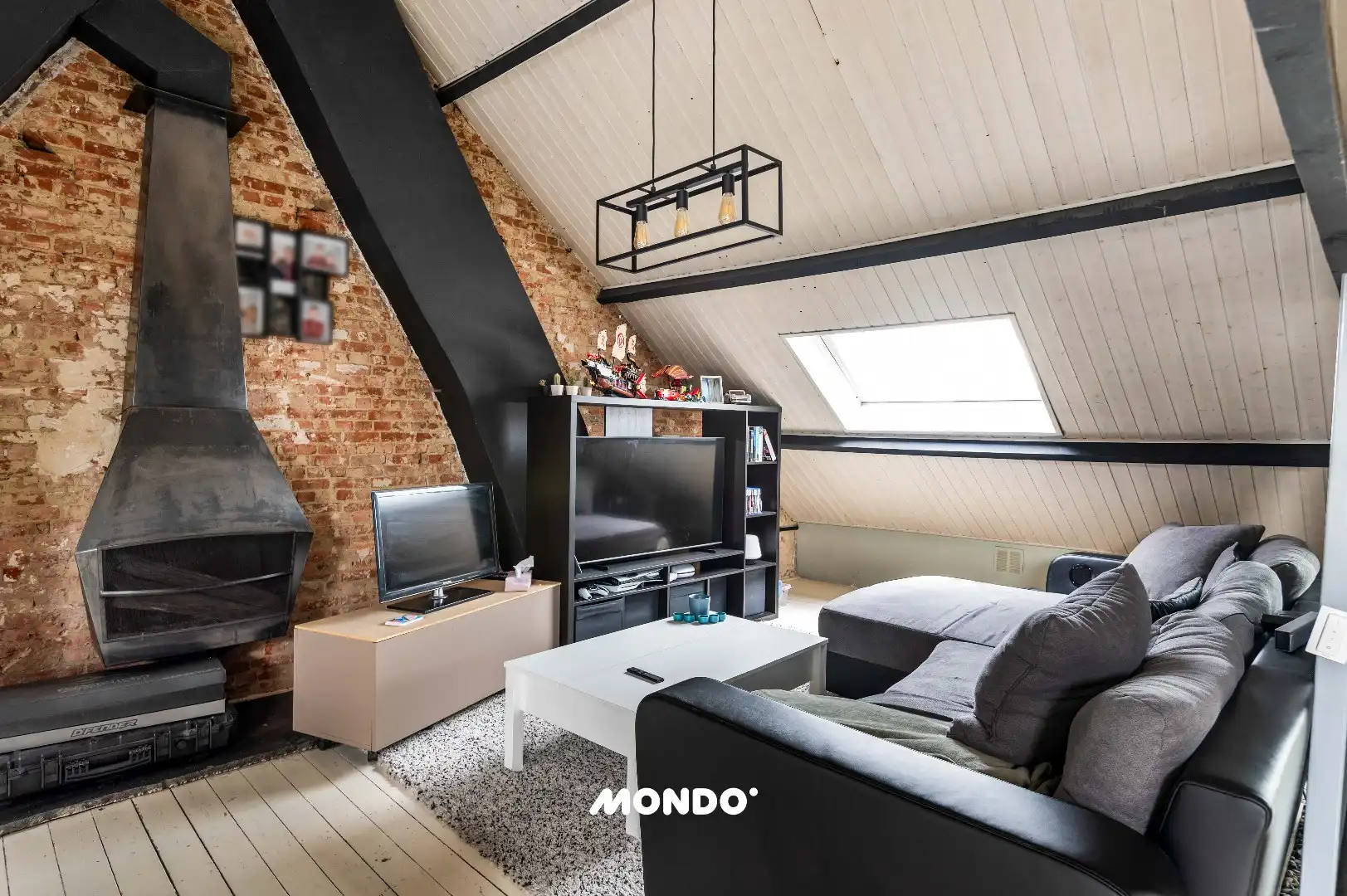 Ruime handelswoning met 2 handelsruimtes, 4 slaapkamers, garage, terras en zonnige tuin. foto 24