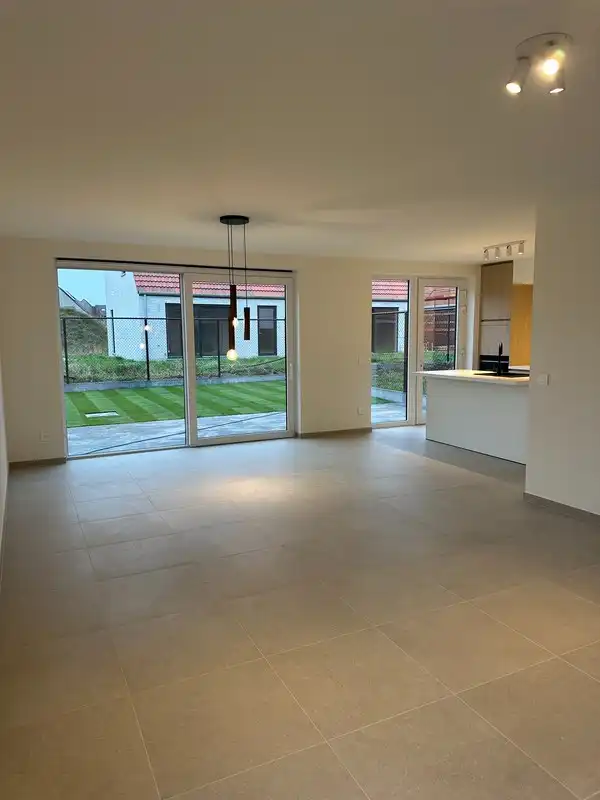 Volledig afgewerkte woning met 3 slaapkamers in Waardamme foto 4