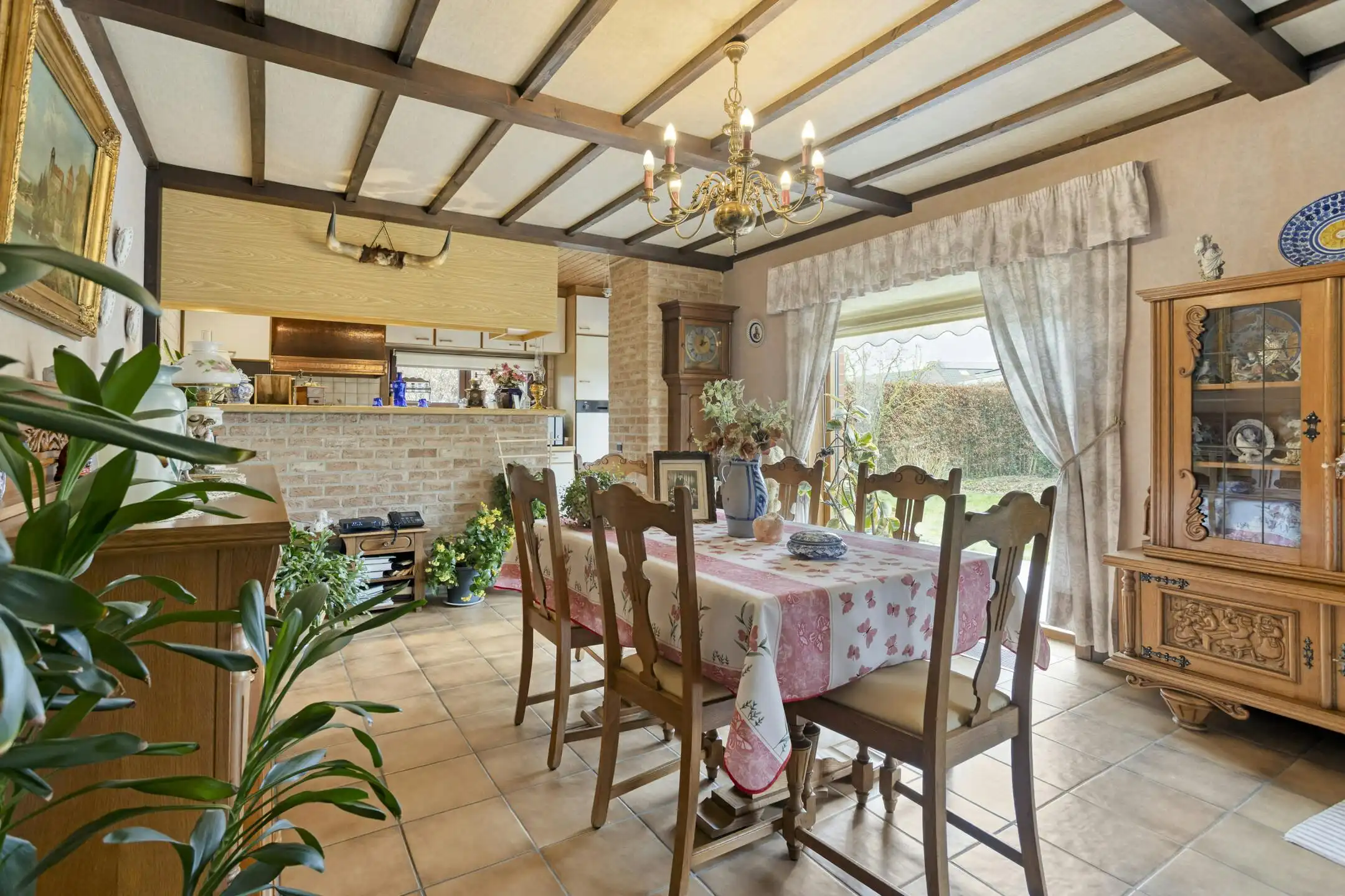 Vrijstaand huis met 4 slaapkamers te Assebroek  foto 3