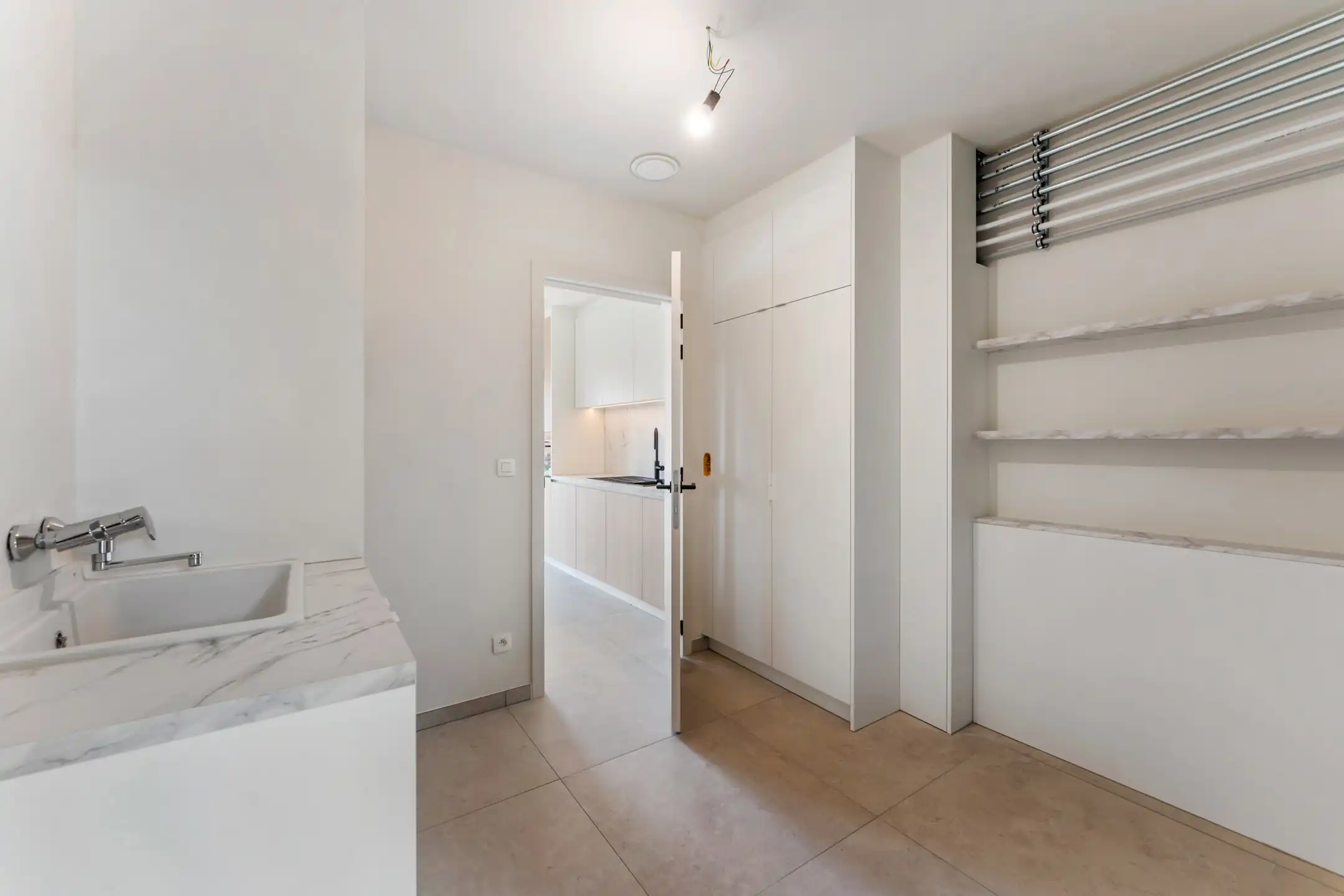 Charmante nieuwbouwwoning met carport te Zichen.  foto 5