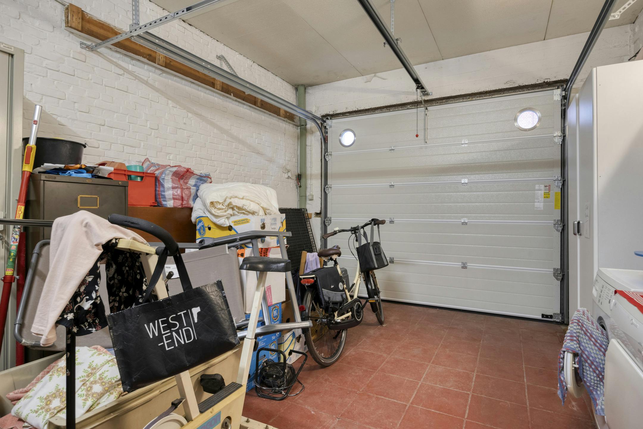 Ruim huis te koop Merksem met garage en zonnige tuin foto 20