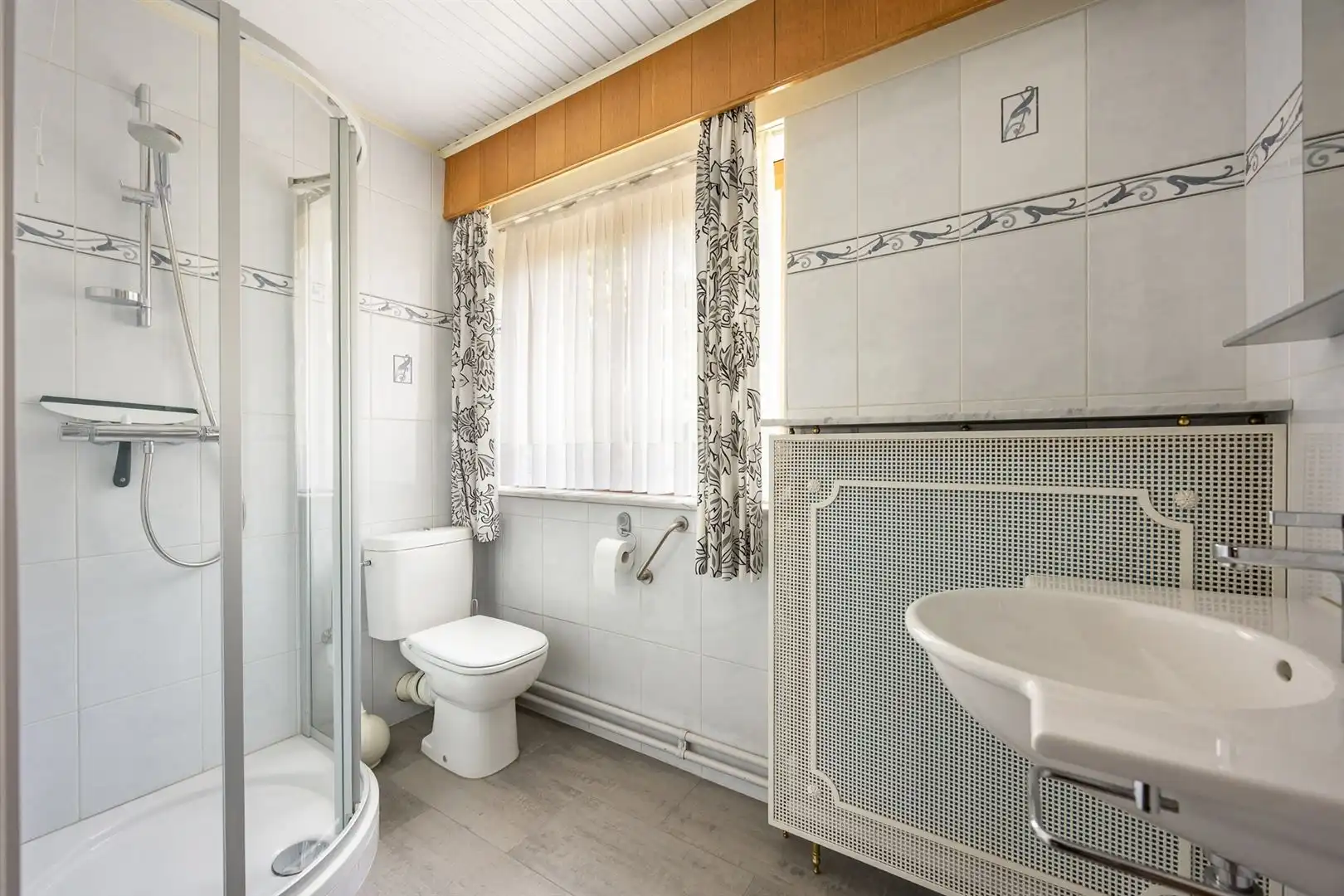 Karaktervolle villa op prachtig perceel van 1.063 m² in residentieel Schoten foto 14