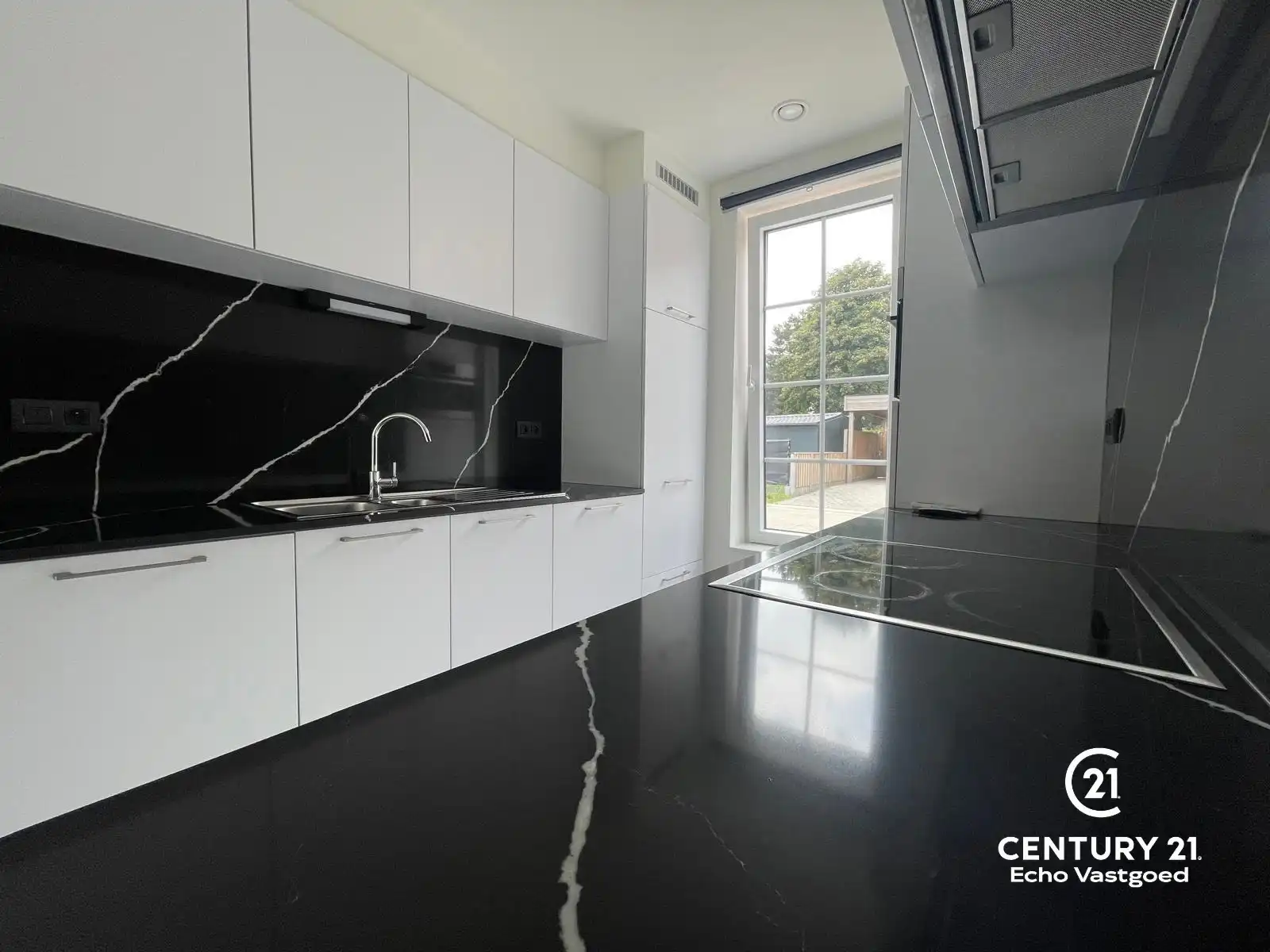 Instapklare ruime woning in een rustige nieuwe verkaveling. foto 7