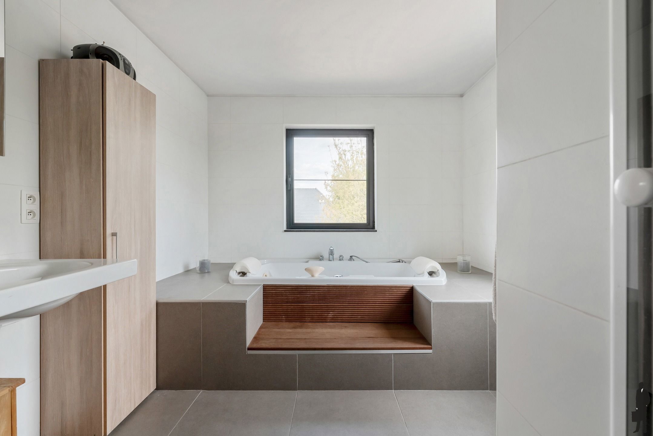 Instapklare woning met zwemvijver in Hoogstraten! foto 27