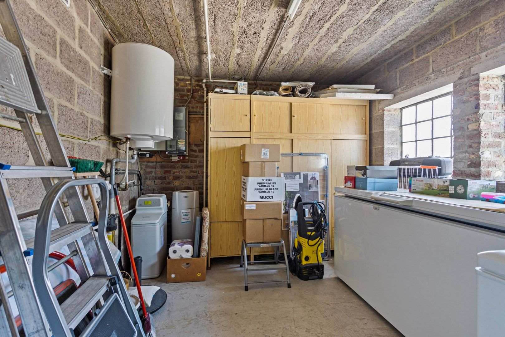 Verzorgde woning met mooie tuin en leuke weide, rustig gelegen en prachtig uitzicht foto 15