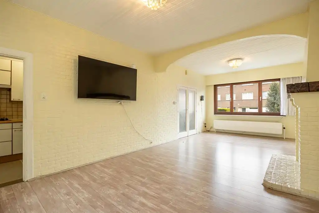 Gezellige woning met ruime garage en stadskoer foto 7