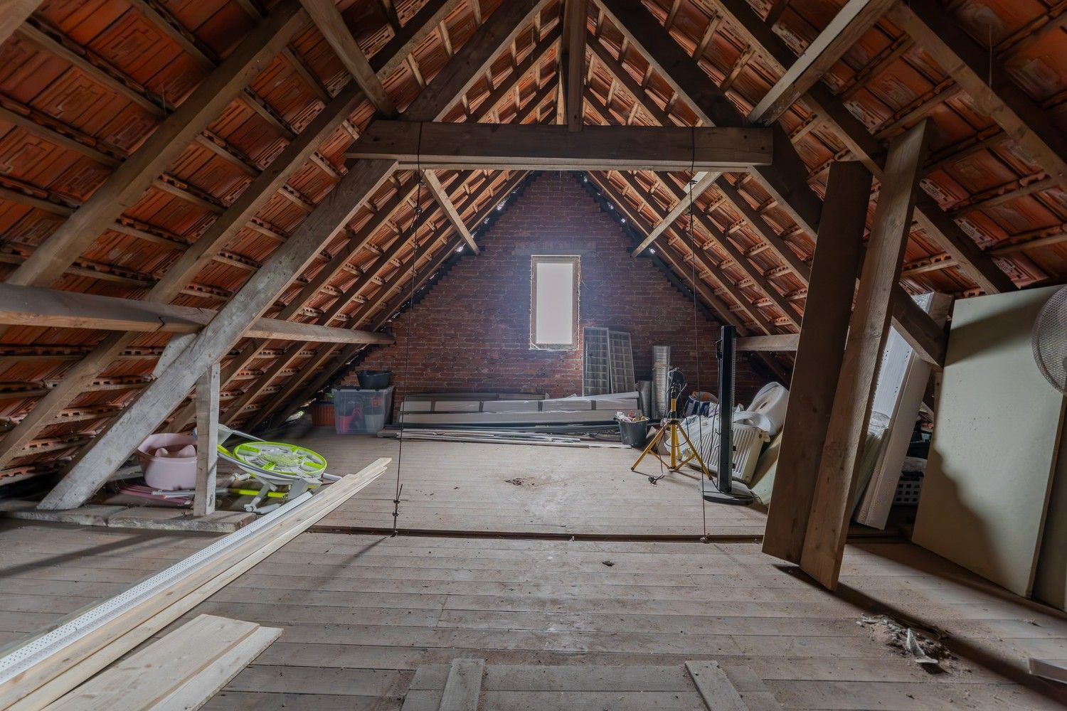 Charmante instapklare gezinswoning met garage op 478 m² grond in hartje Pelt foto 43