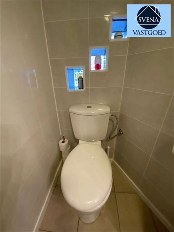 ZEER LEUKE INSTAPKLARE HOEKWONING MET TUINTJE foto 10