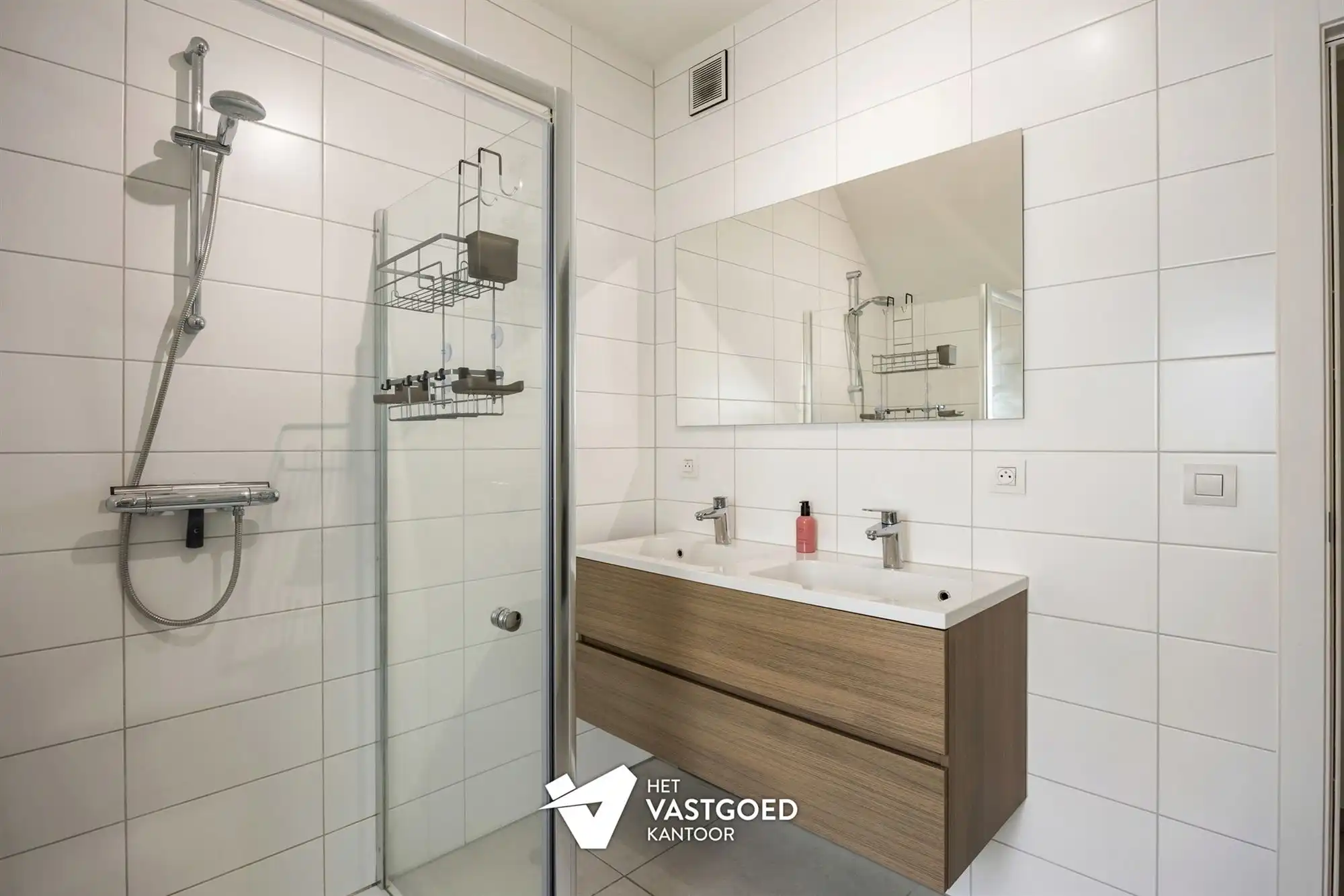 LEUK APPARTEMENT MET 1 SLAAPKAMER EN LEUK TERRAS OP TOPLOCATIE TE TESSENDERLO CENTRUM foto 16