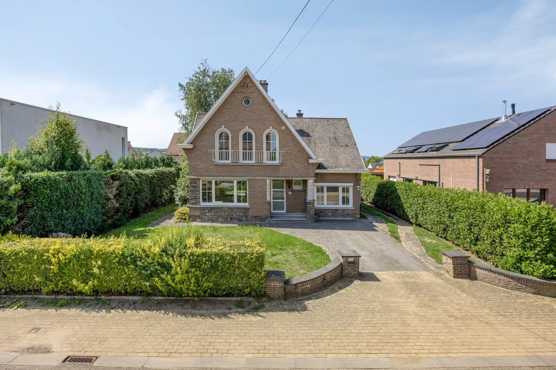 Hoofdfoto van de publicatie: Karaktervolle woning met terras en grote tuin.