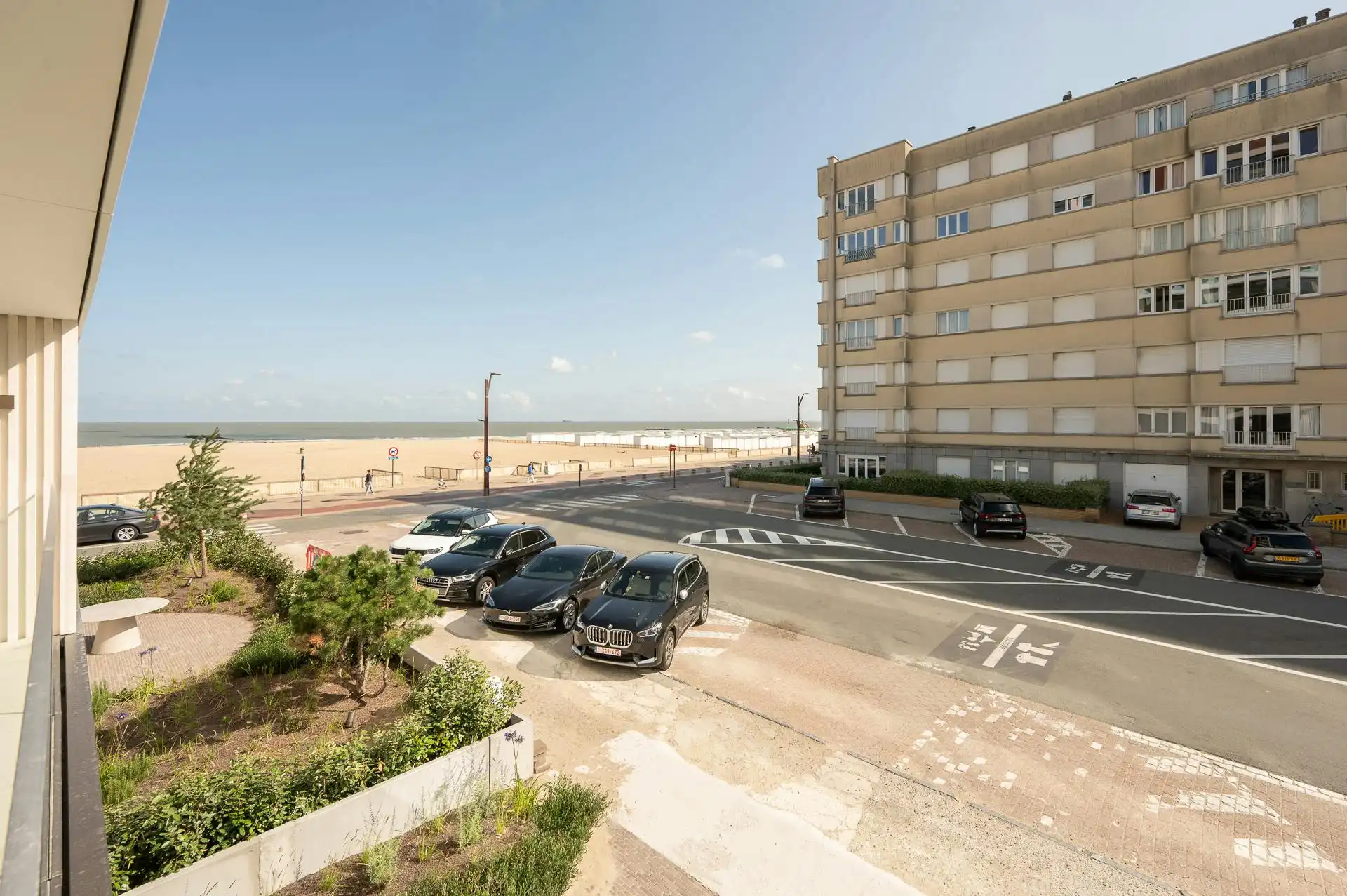 Nieuwbouw appartement met zeezicht te koop in Knokke foto 6
