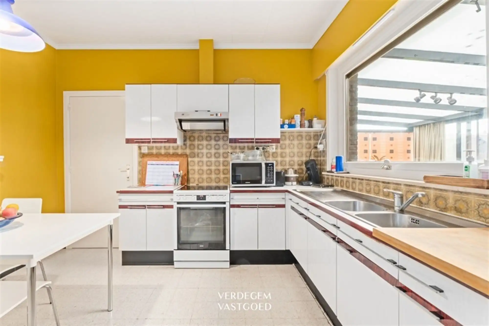 Vrijstaande woning met 3 slaapkamers op ruim perceel van 1207m² foto 7