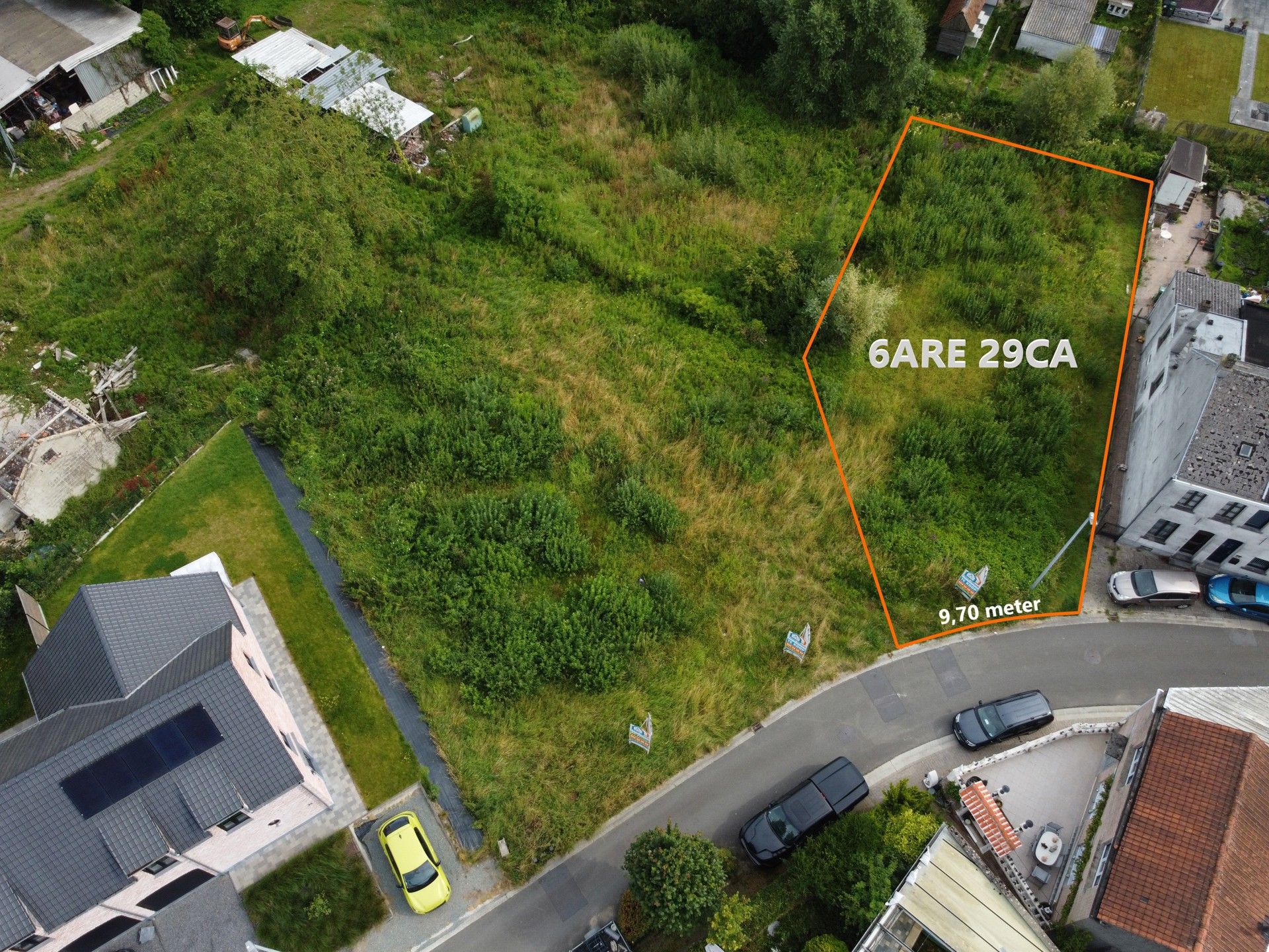 Rustig gelegen bouwgrond voor HOB foto {{pictureIndex}}