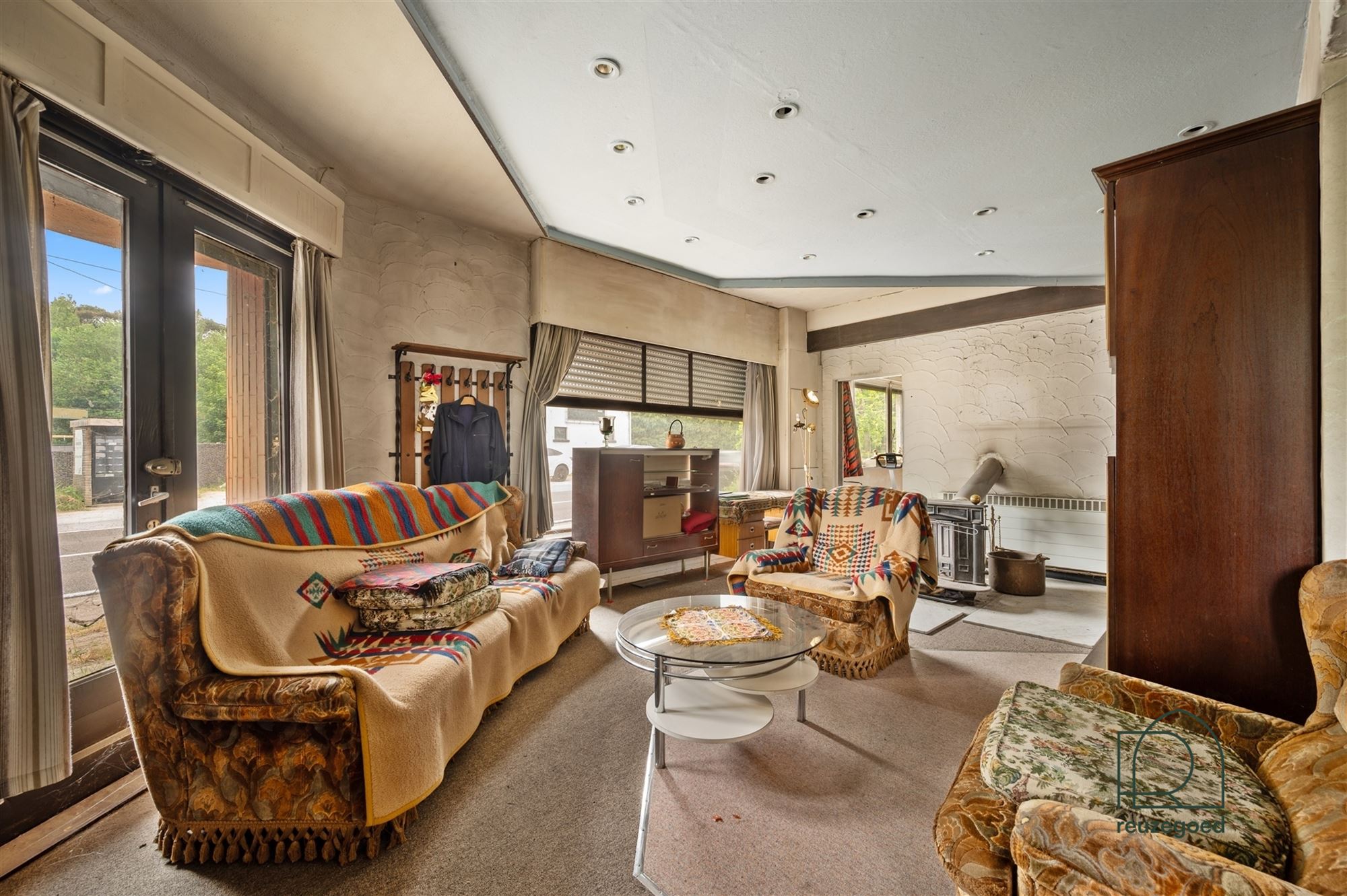 Te renoveren huis (tweewoonst)  met mogelijkheid tot 2 bouwgronden foto 2