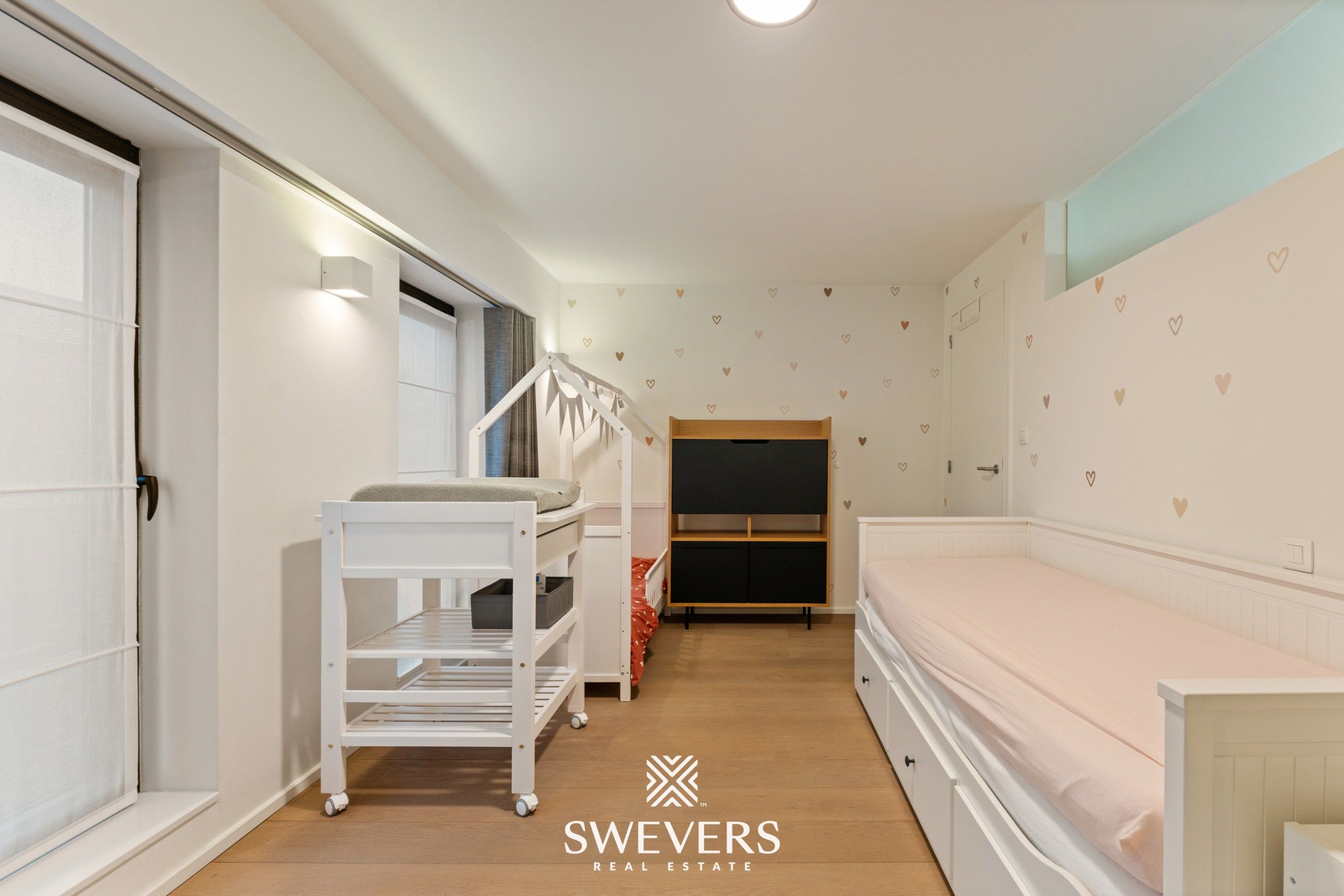 Instapklaar, volledig gerenoveerd appartement met groot terras, airco en staanplaatsen in hartje Heusden-Zolder foto 23