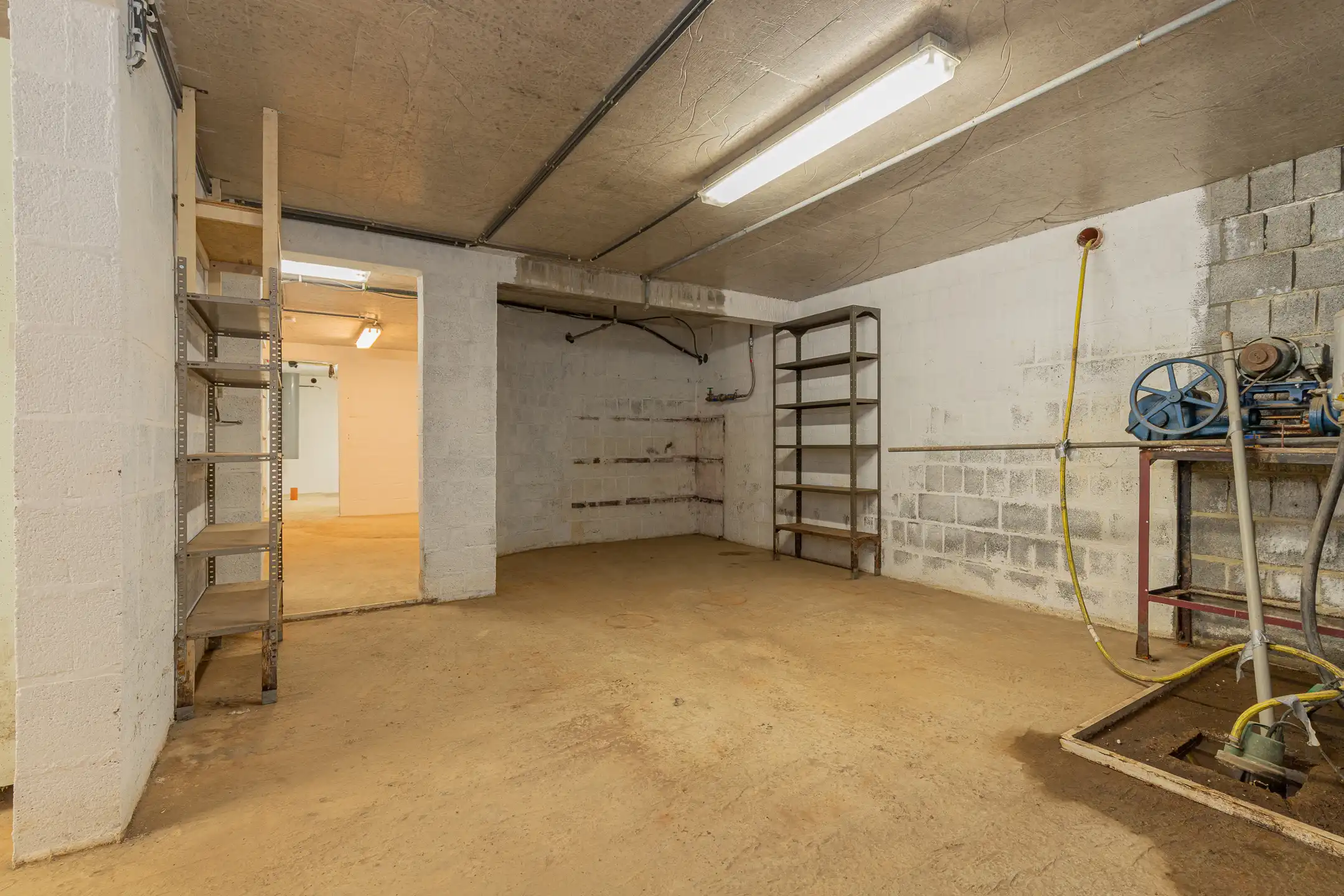 ERPE-MERE - Ruime villa met potentieel in rustige straat foto 24