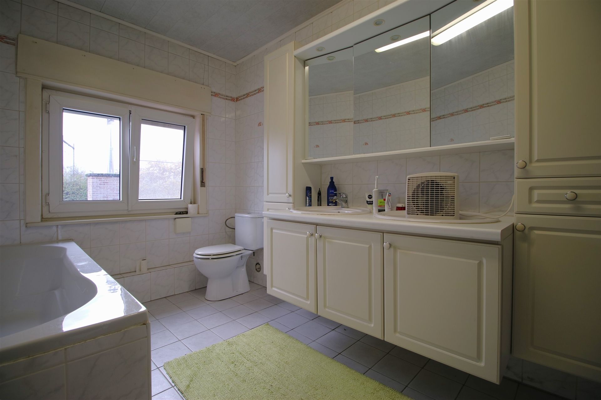 Woning half-open bebouwing met tuin foto 21