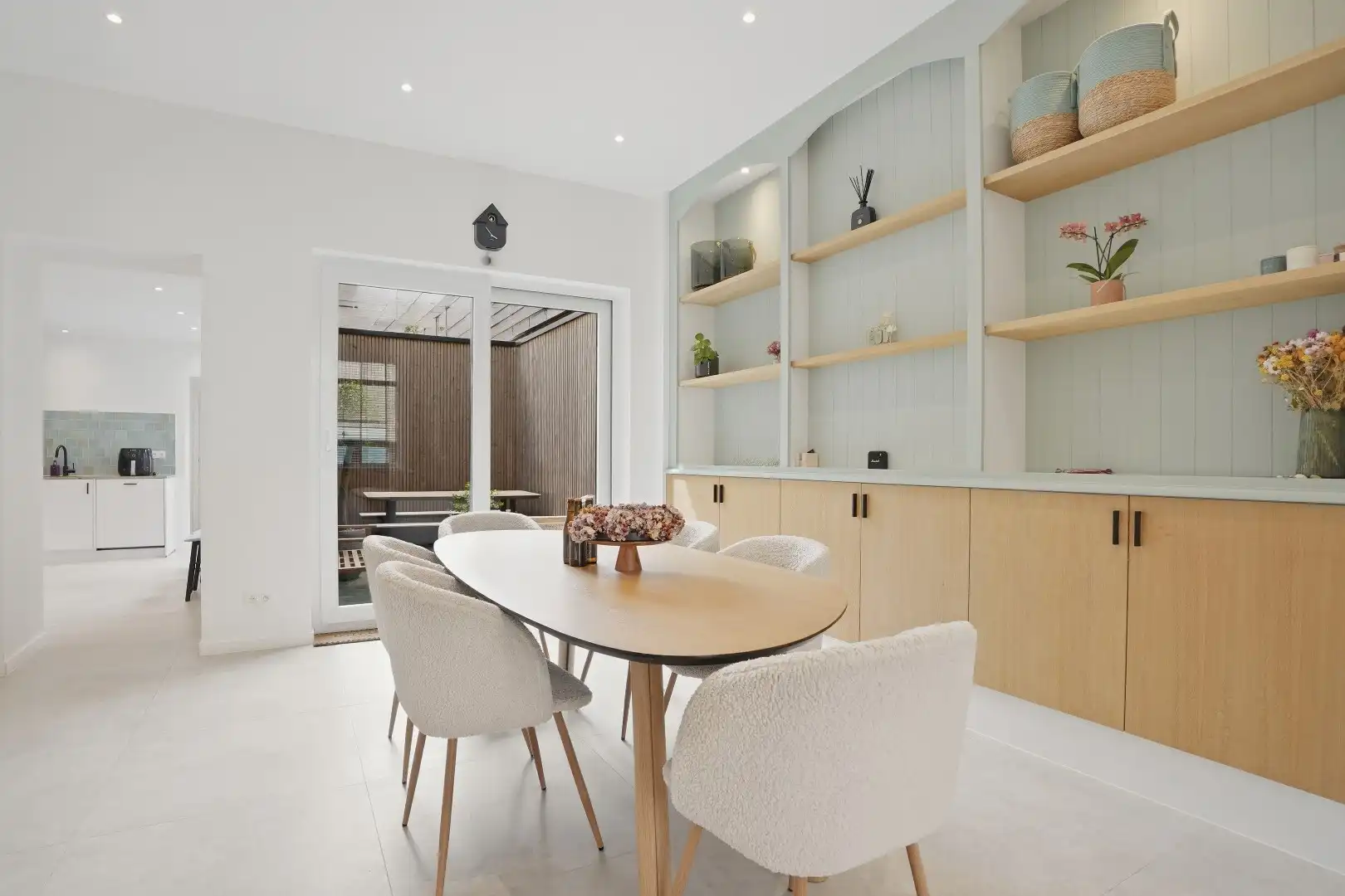 Subliem gerenoveerde herenwoning met 6 slaapkamers inclusief garage in Nieuwpoort-Stad op 135 m². foto 6