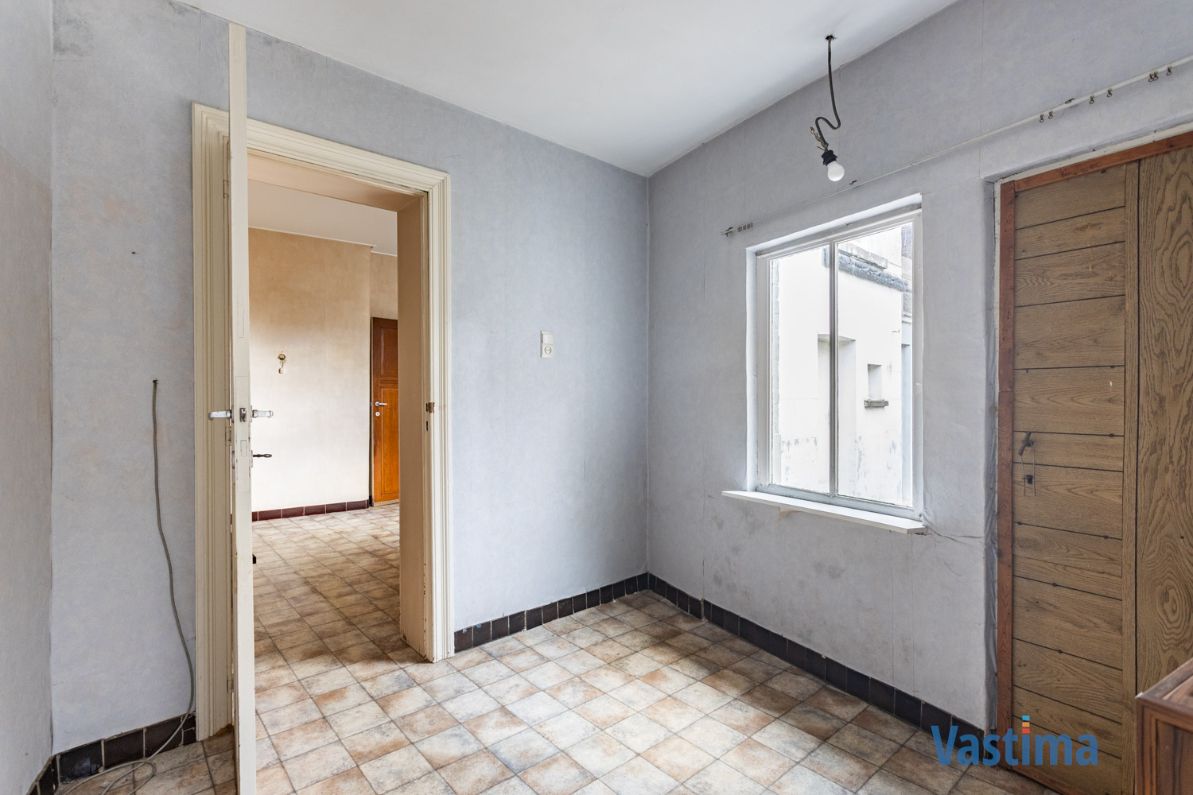 Ruim renovatieproject met eindeloos potentieel foto 10