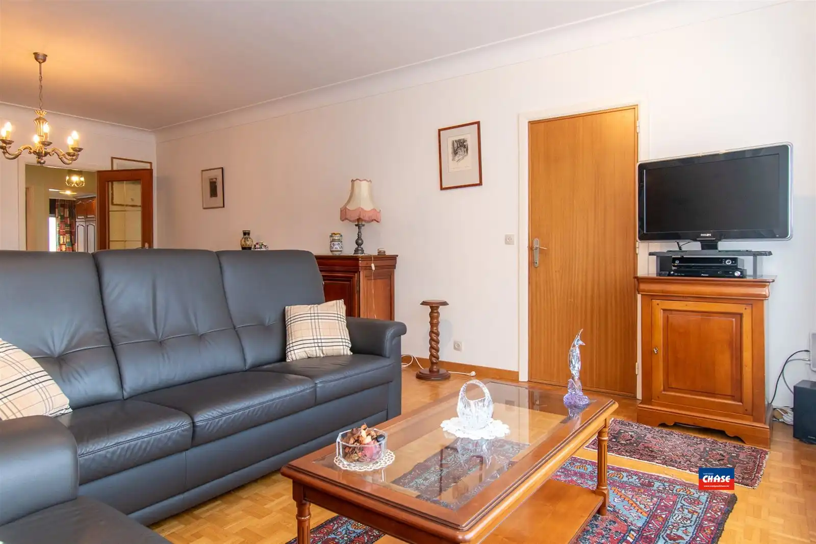 IN OPTIE !!! Appartement met 2 slaapkamers + garagebox foto 2