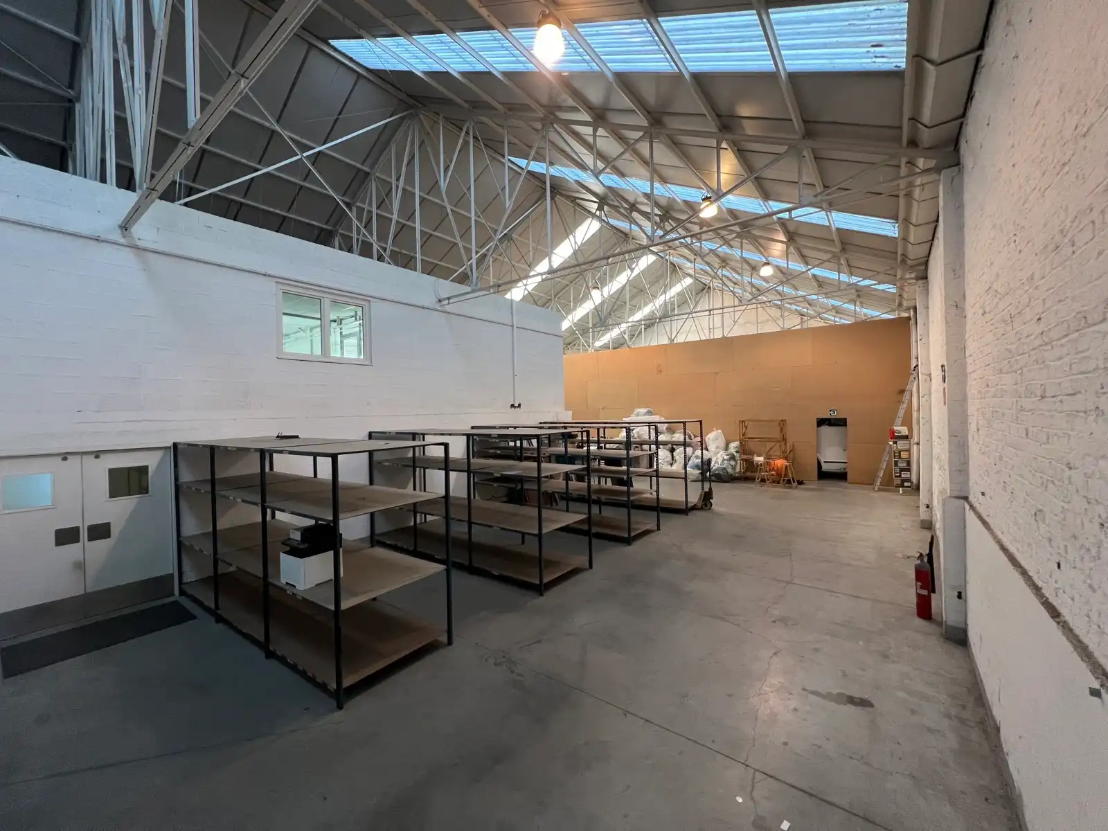 Opslagloods met kantoorfunctie. foto 26