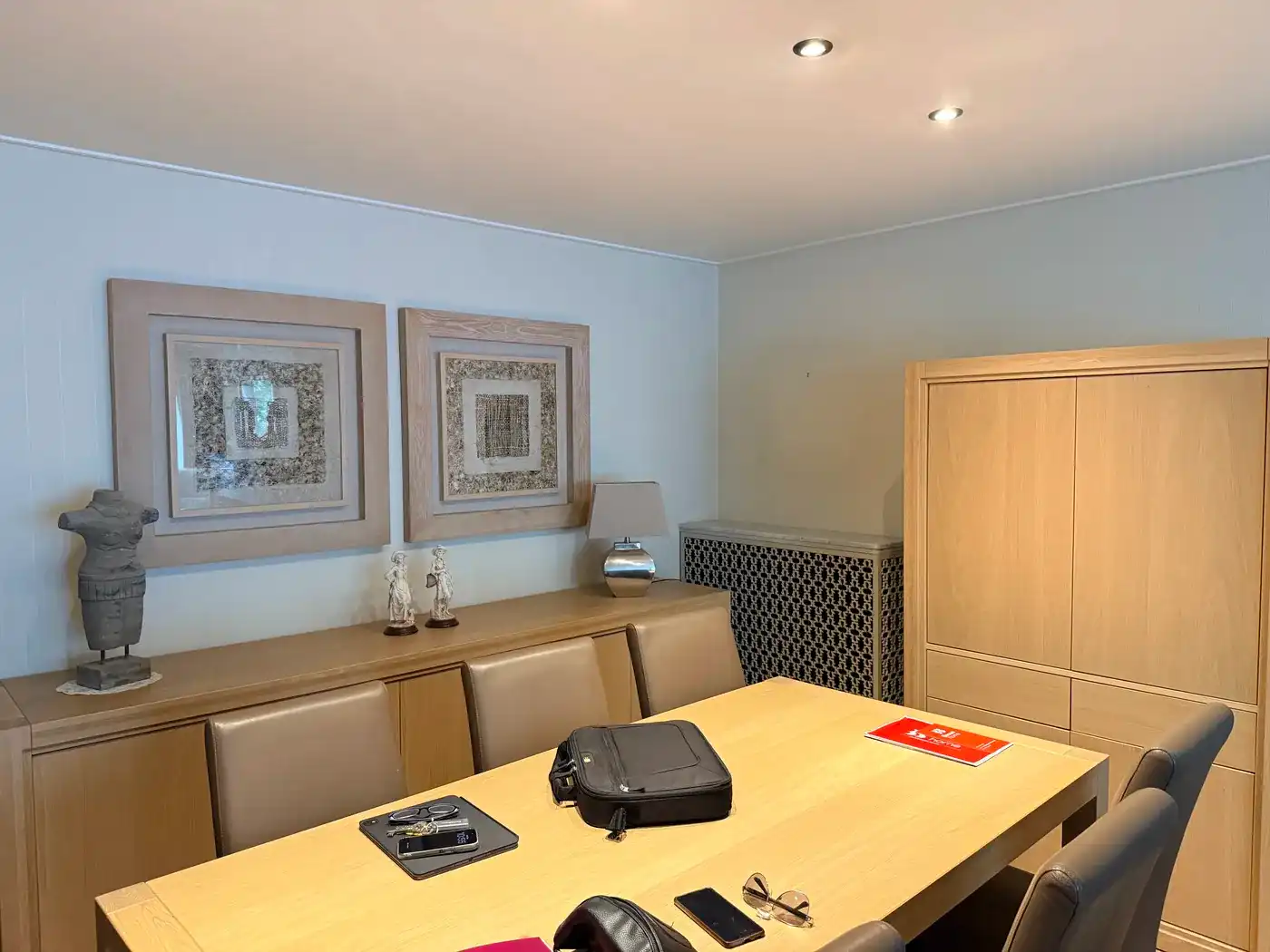 Instapklaar 2-slaapkamerappartement in het hart van Izegem foto 5