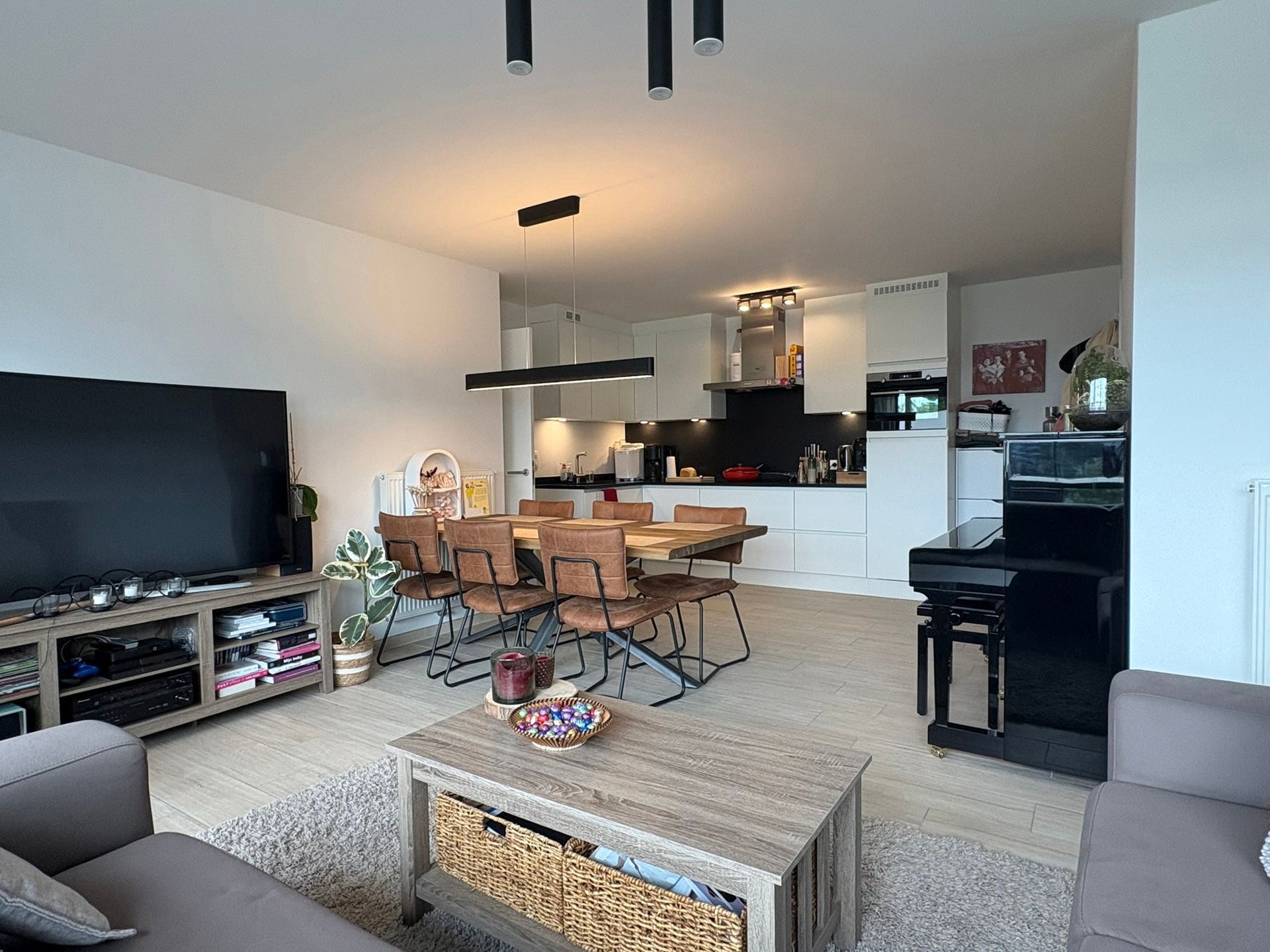 Instapklaar en centraal gelegen appartement  in het hart van Deinze foto 3