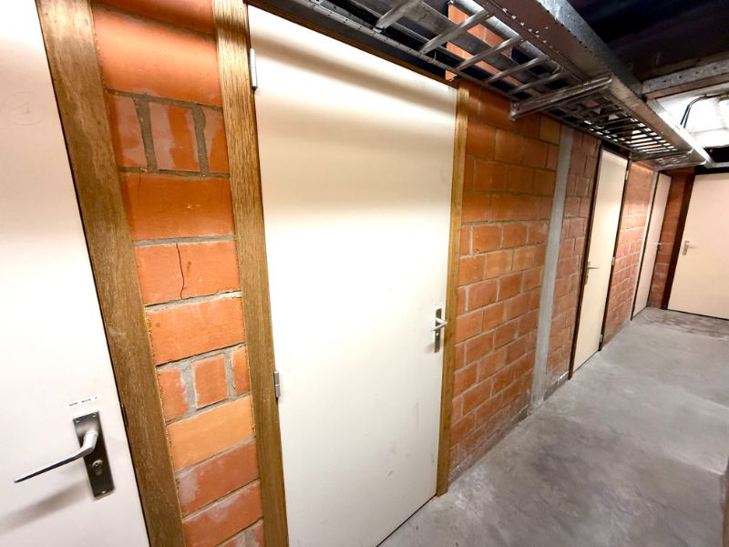 Instapklaar en ruim appartement met 2 slaapkamers en groot terras in hartje Deinze foto 13