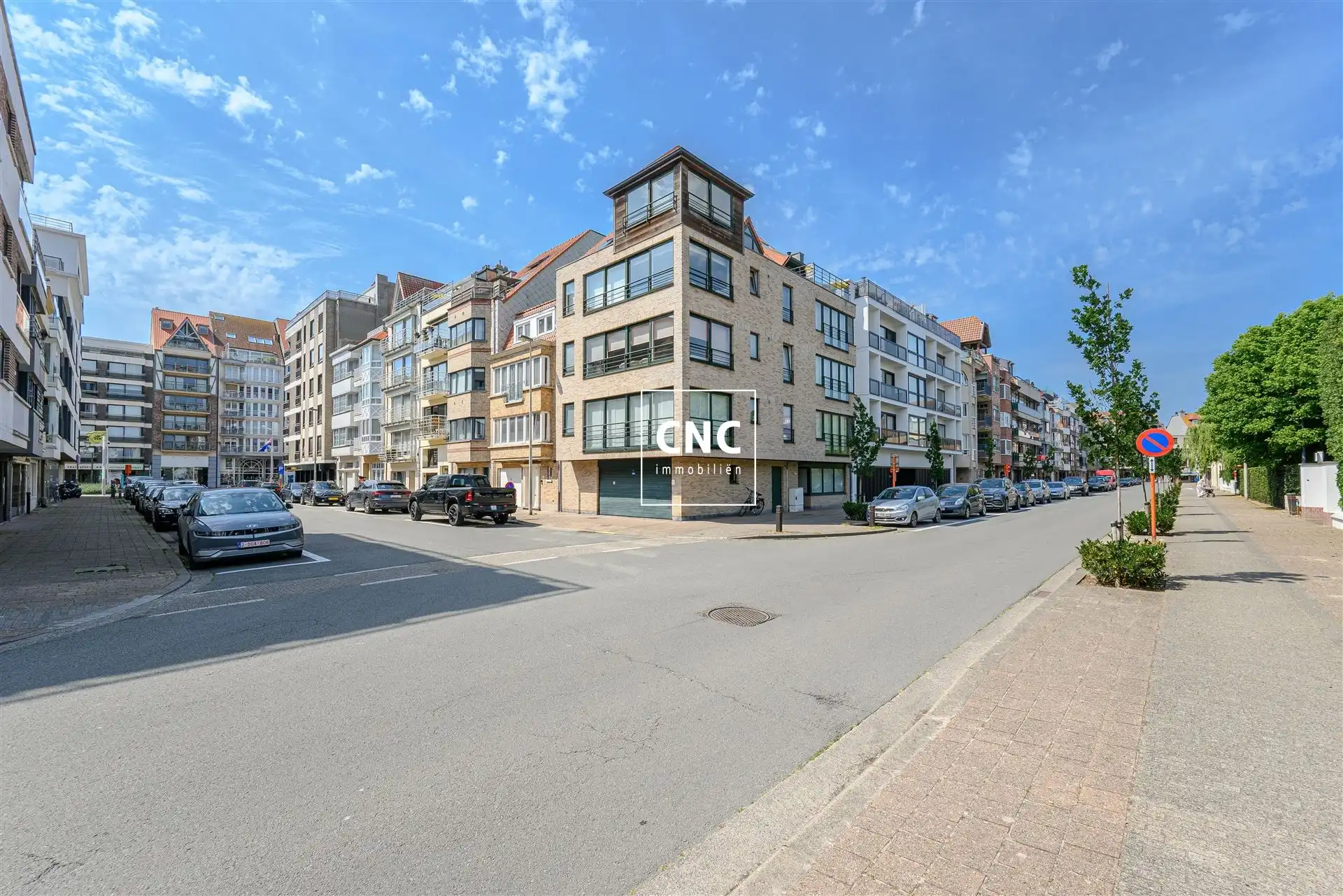 Zonnig hoekappartement met uitzonderlijke lichtinval foto 10