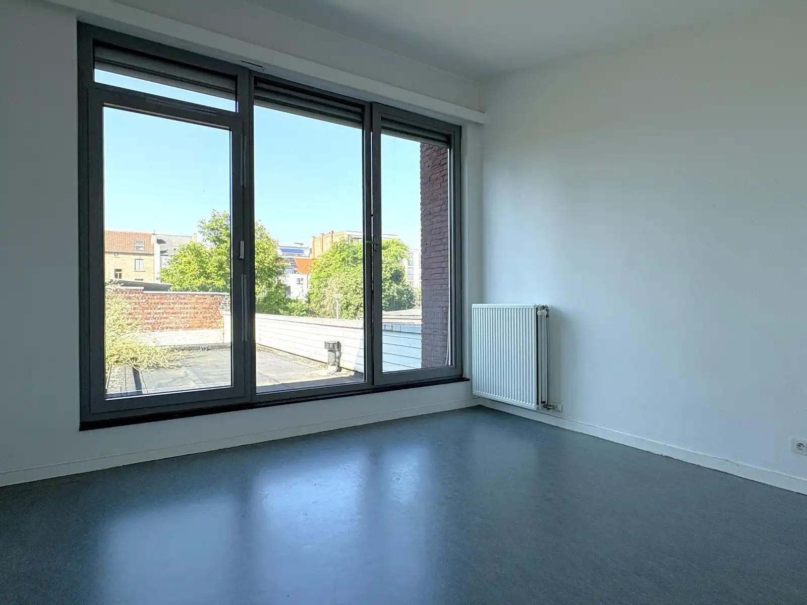 Moderne woning met ruime stadstuin foto 18