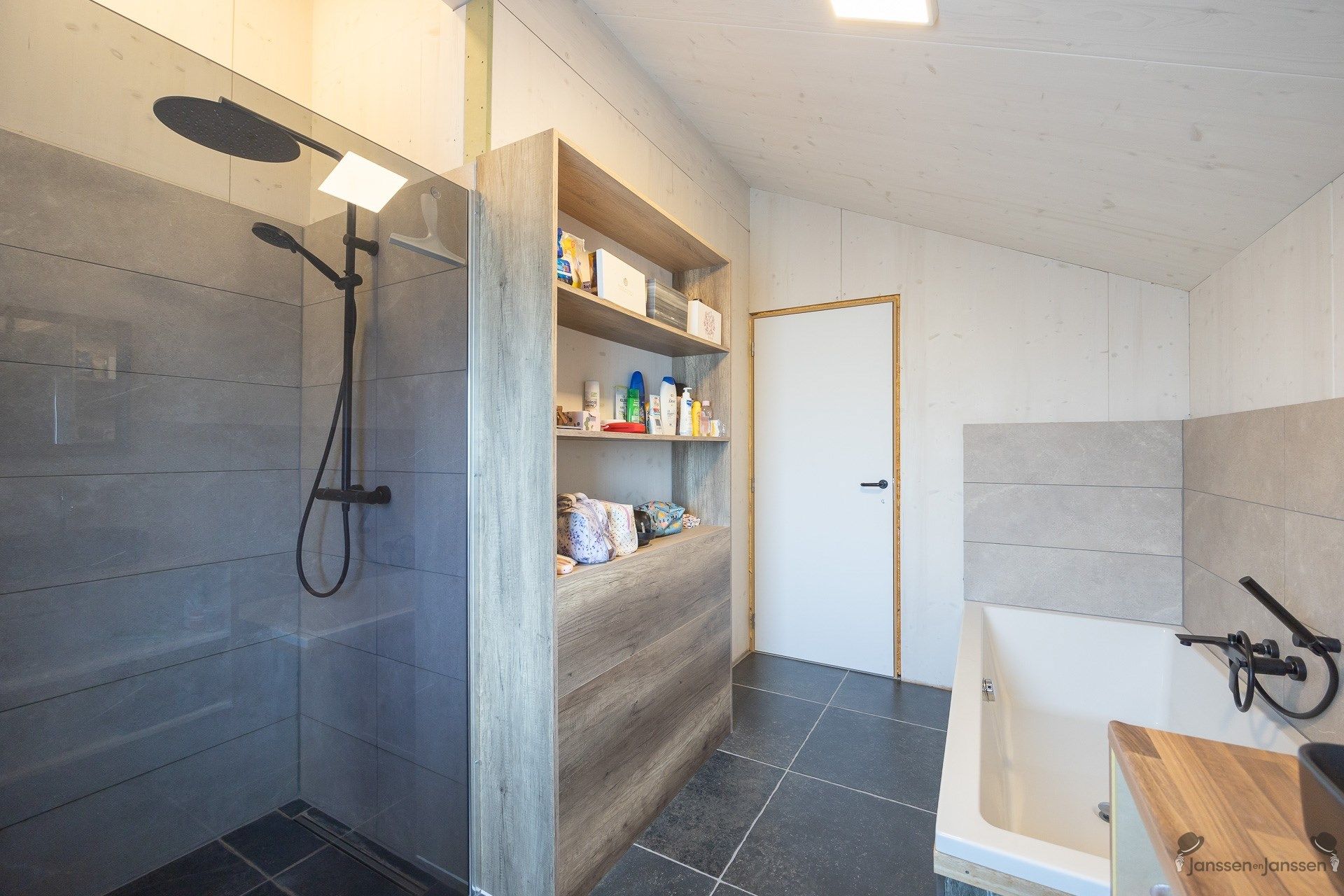 Charmante woning, 3 slaapkamers en tuin te Baal foto 12