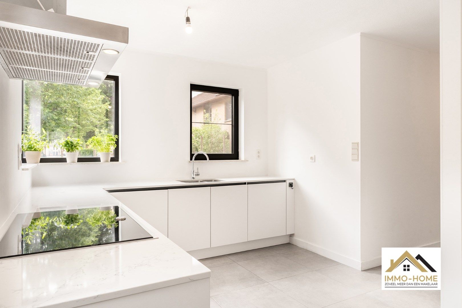 Instapklare halfopen bebouwing in groene omgeving foto 10